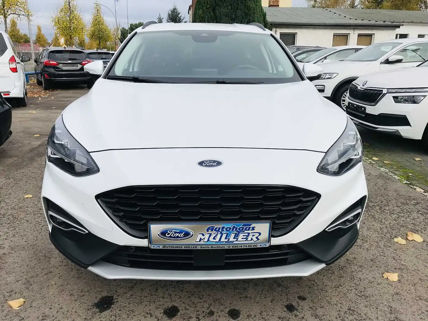 Ford Focus 1.0EcoB.''ACTIVE''Kamera,LED-SW,Navi Weiß - 2