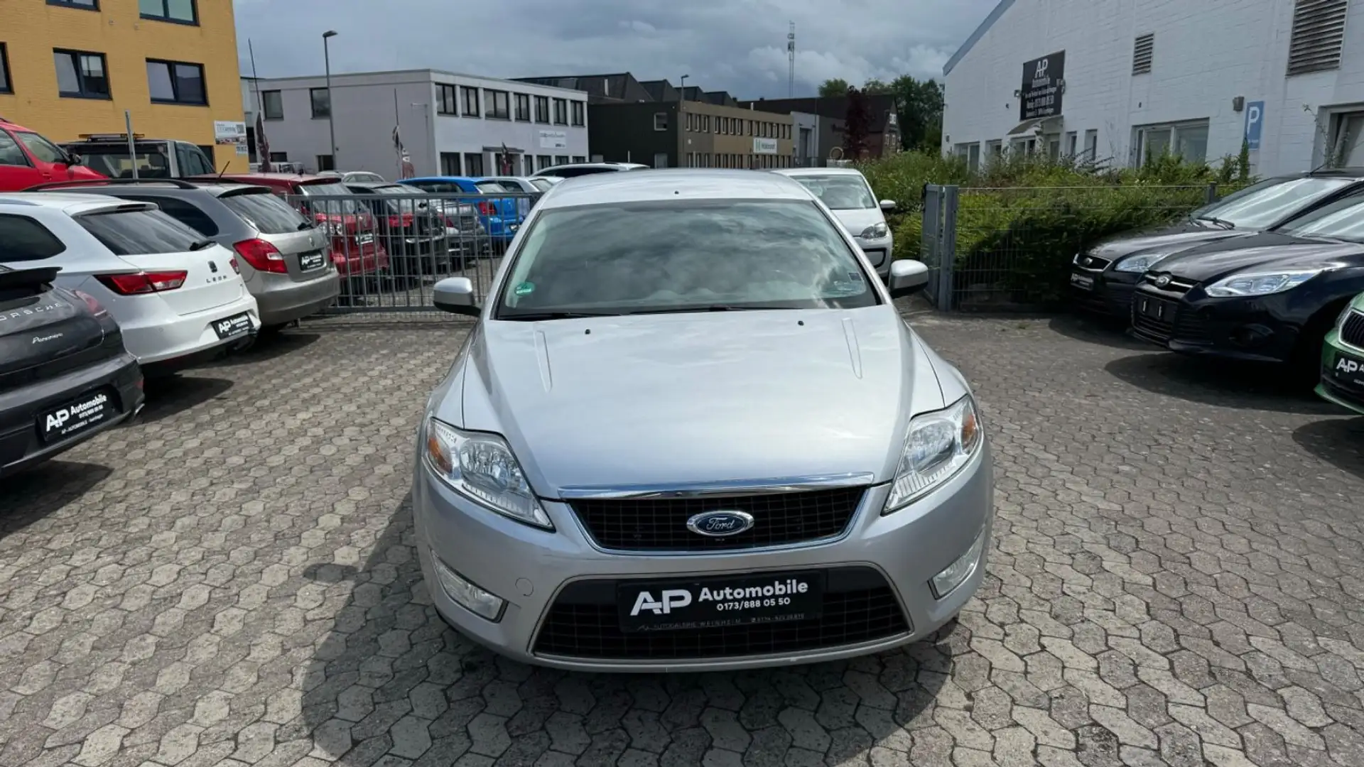 Ford Mondeo Turnier Trend Automatik 3.Hand 140 TKM Silber - 2