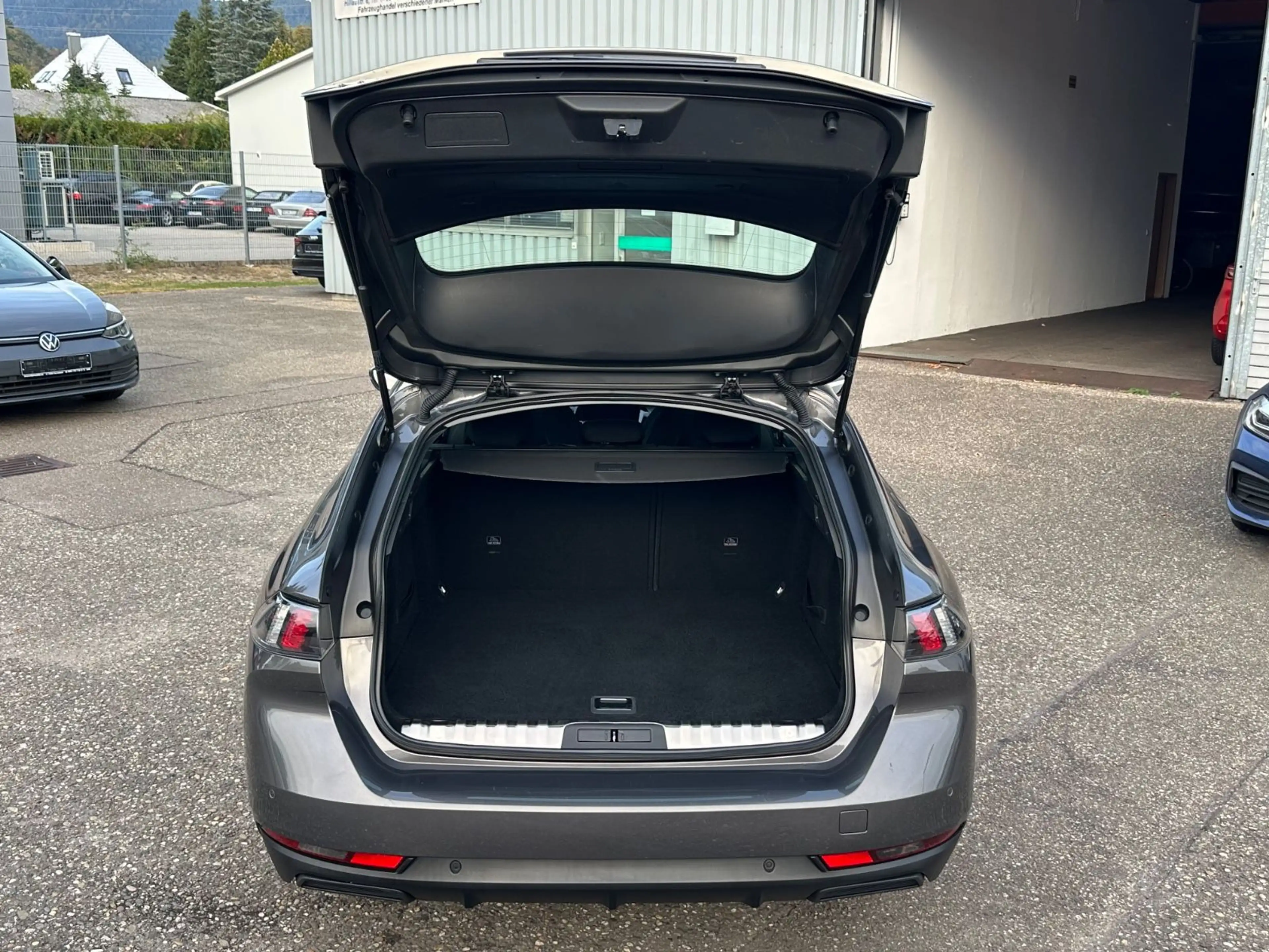 Peugeot 508 1.5 HDi SW Active VIRTUAL DAB NAVI ALU PTC** — photo 11