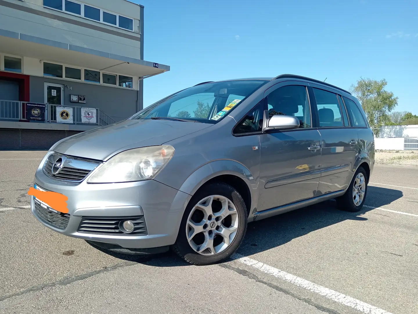 Opel Zafira Zafira 1.8 Edition Grau - 1