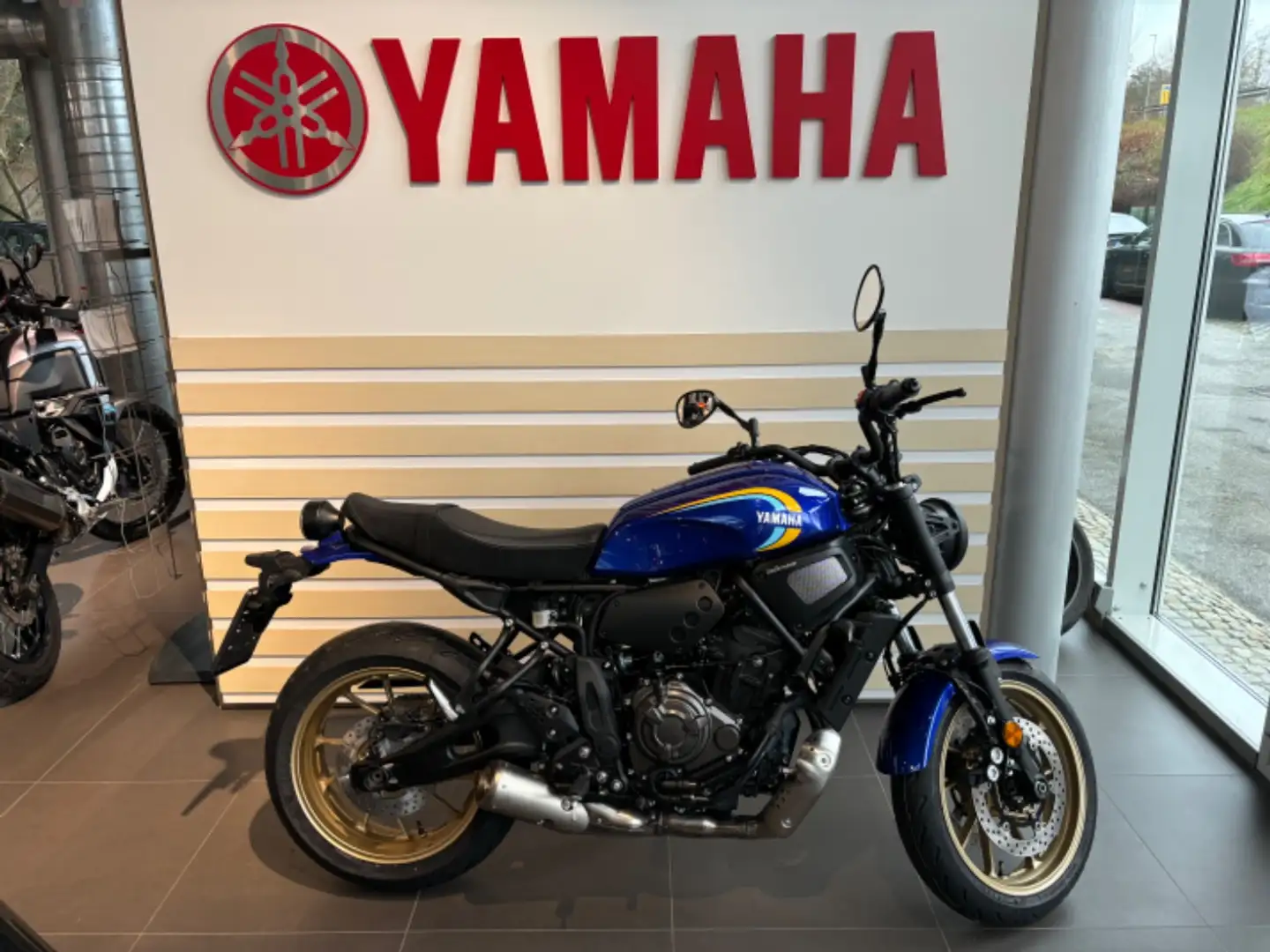 Yamaha XSR 700 Modell 2024 Tageszulassung Albastru - 2