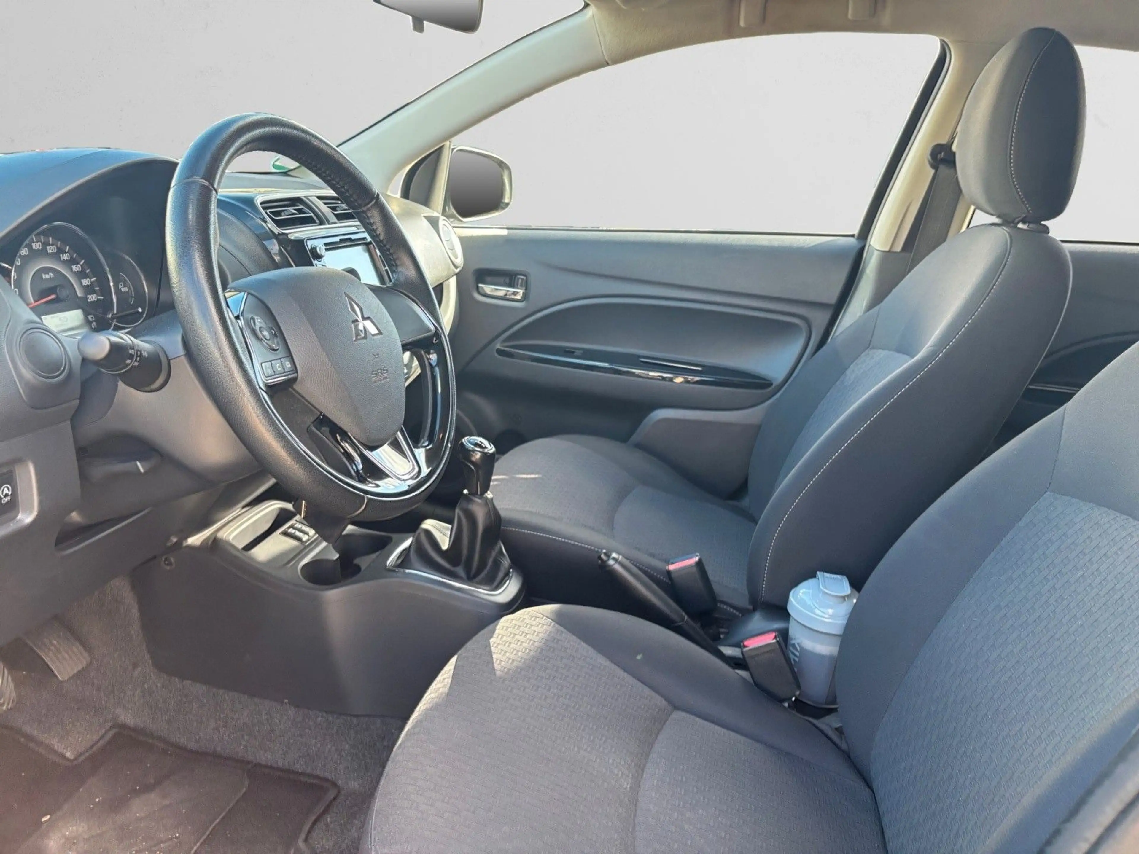 Mitsubishi Space Star Edition 100+ — photo 9