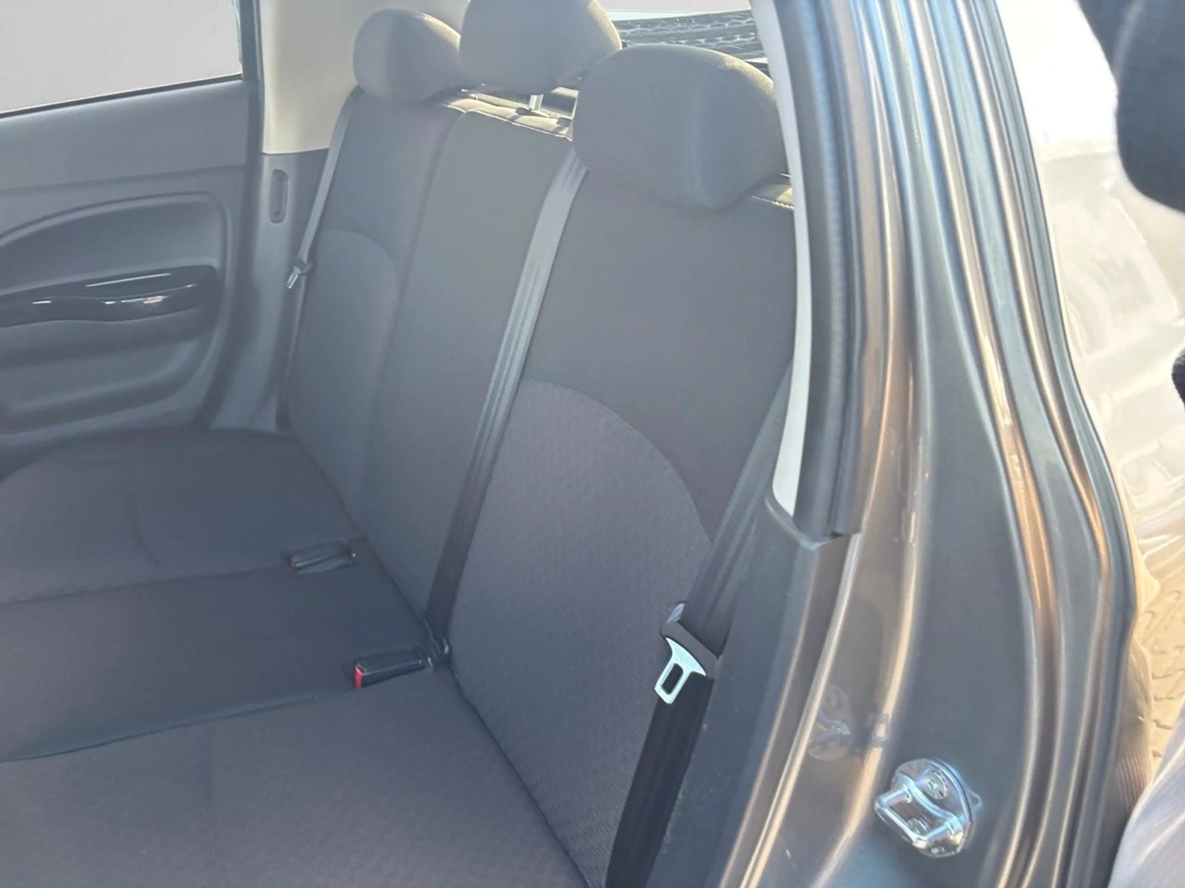 Mitsubishi Space Star Edition 100+ — photo 13