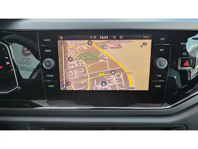 Volkswagen Taigo view 9