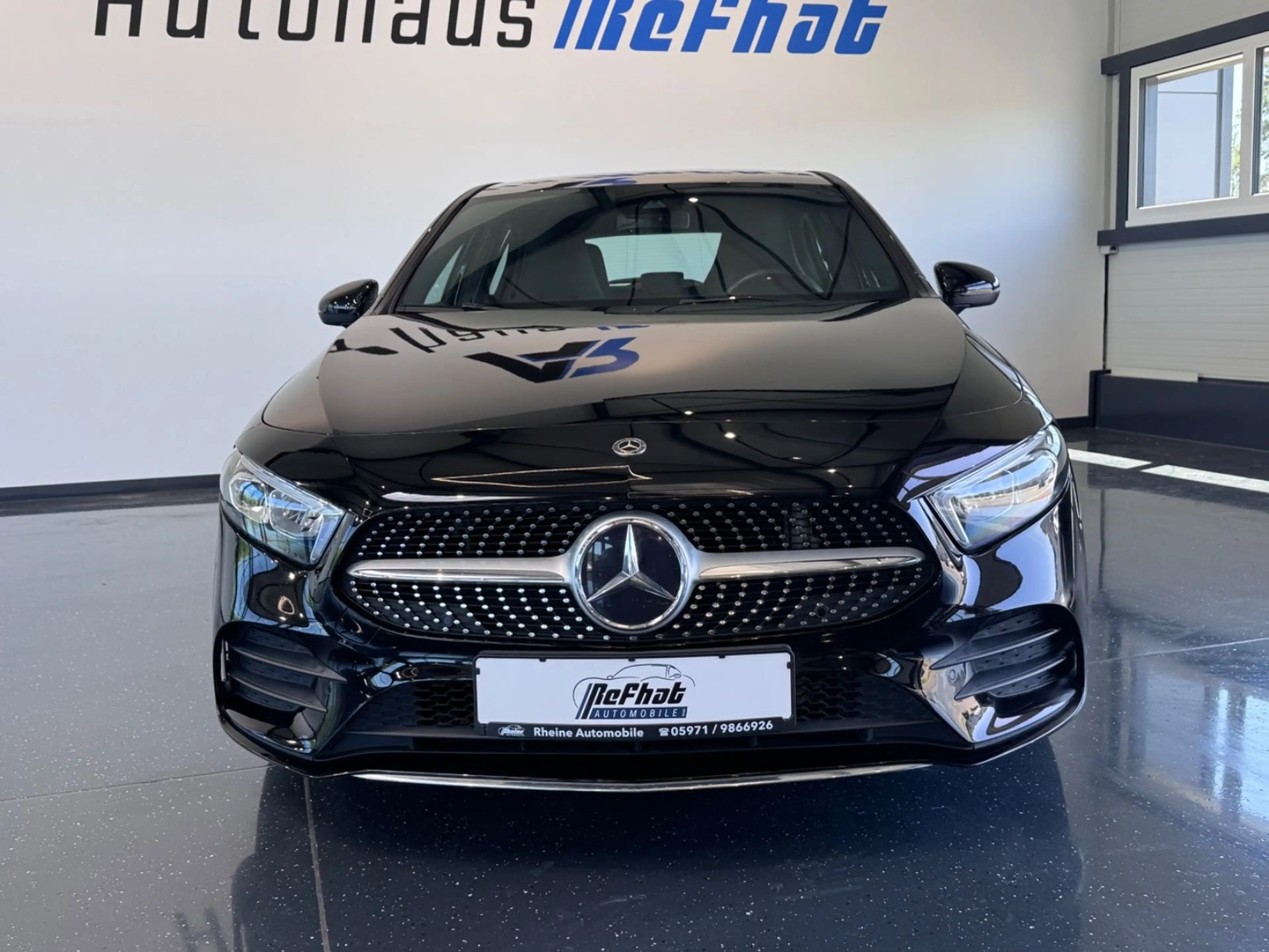 Mercedes-Benz A 180 A180 AMG-LINE*MULTIBEAM*WIDESCREEN*AMBIENTE*LED* — photo 4