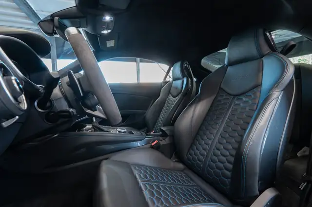 Audi TT view 14