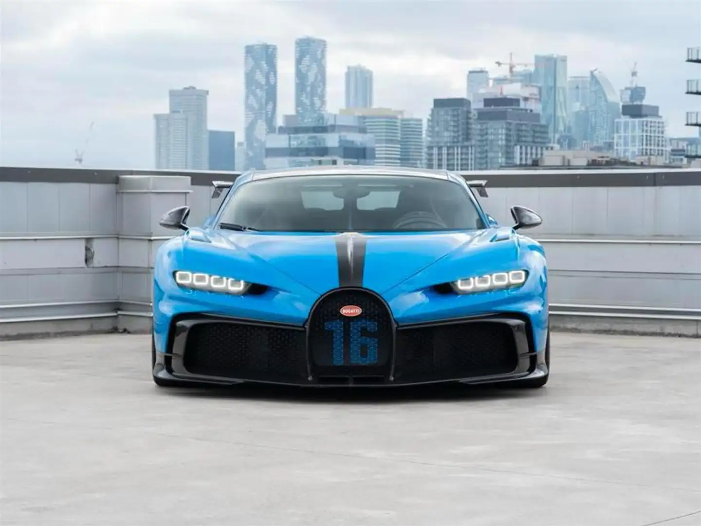 Bugatti Chiron CHIRON PUR SPORT 8.0 W16 1500HP "1 OF 60" Modrá - 2
