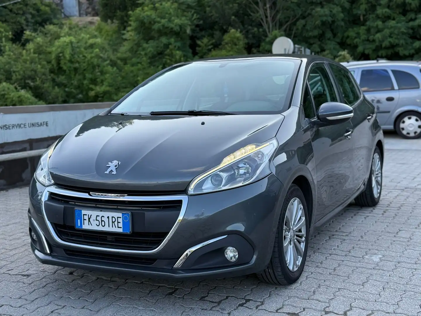 Peugeot 208 5p 1.2 puretech Active 82cv - 2