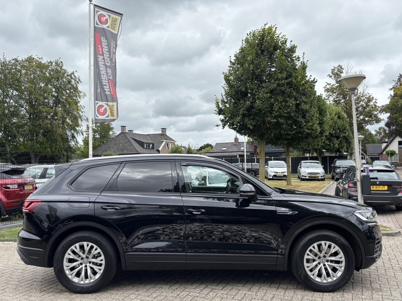 Volkswagen Touareg 3.0 TDI Grijs Kenteken Bedrijfsauto 2019 Trekhaak — photo 4