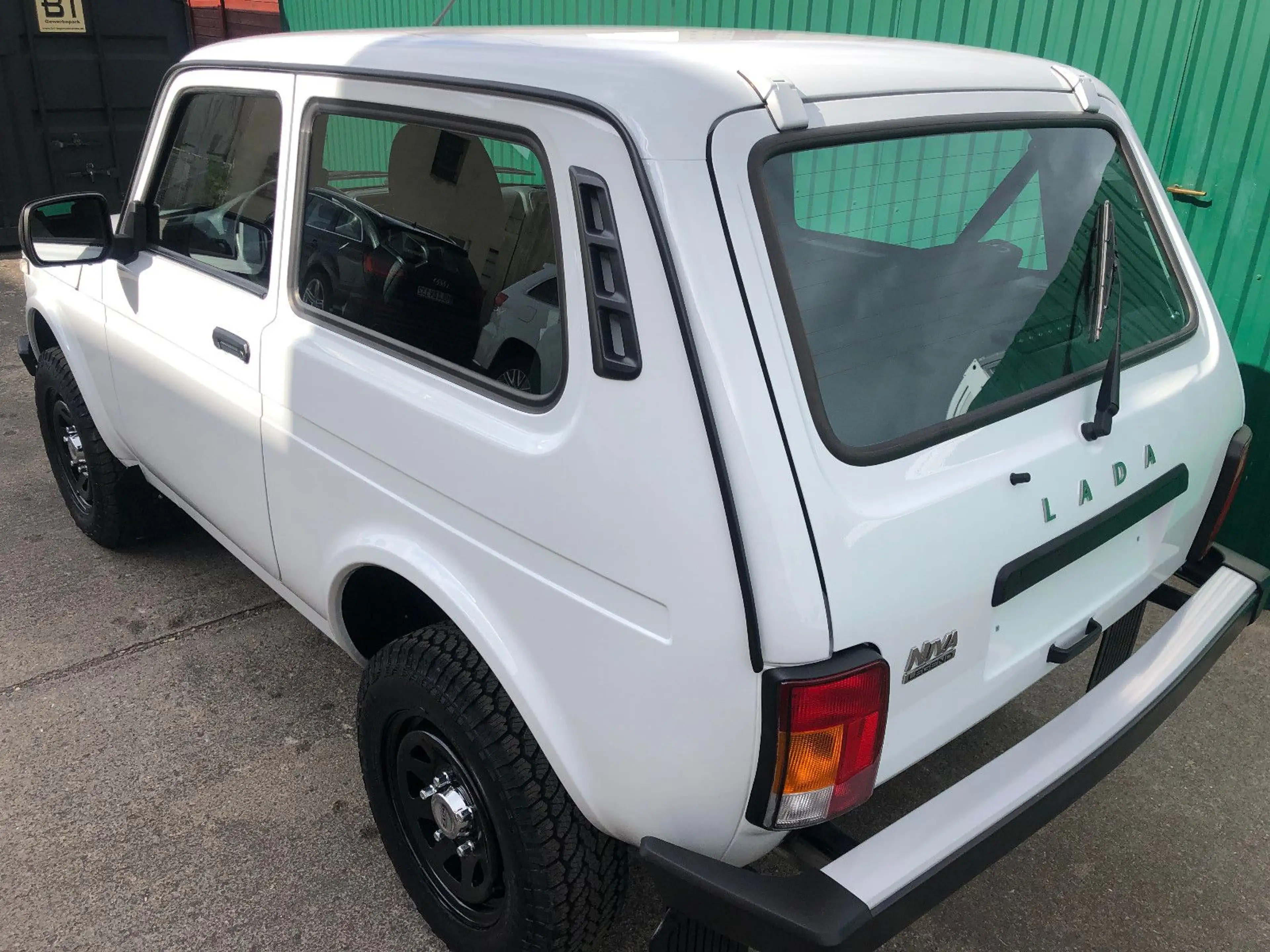 Lada Niva NIVA "PREMIUM PLUS" KLIMA, SONDERRÄDER! AET-2026 — photo 10