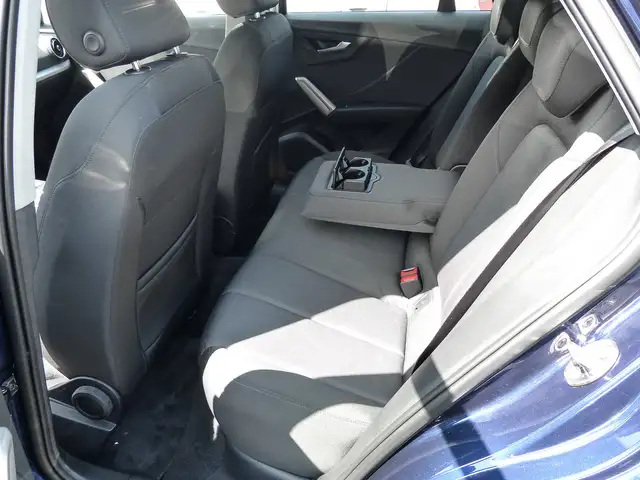 Audi Q2 view 16