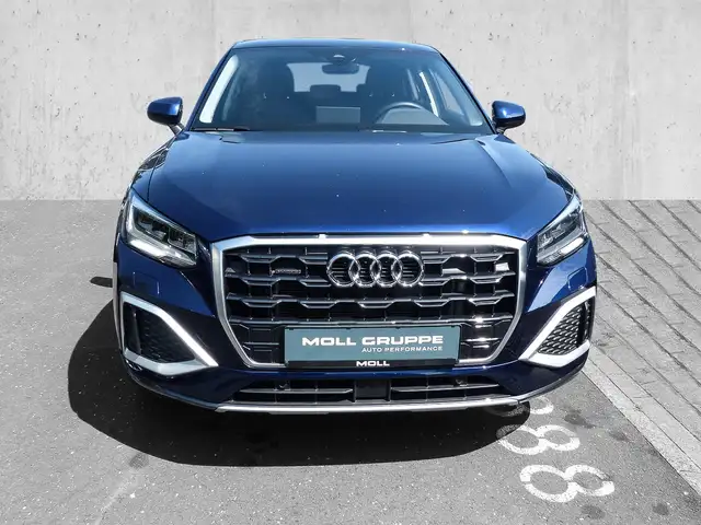 Audi Q2 view 3