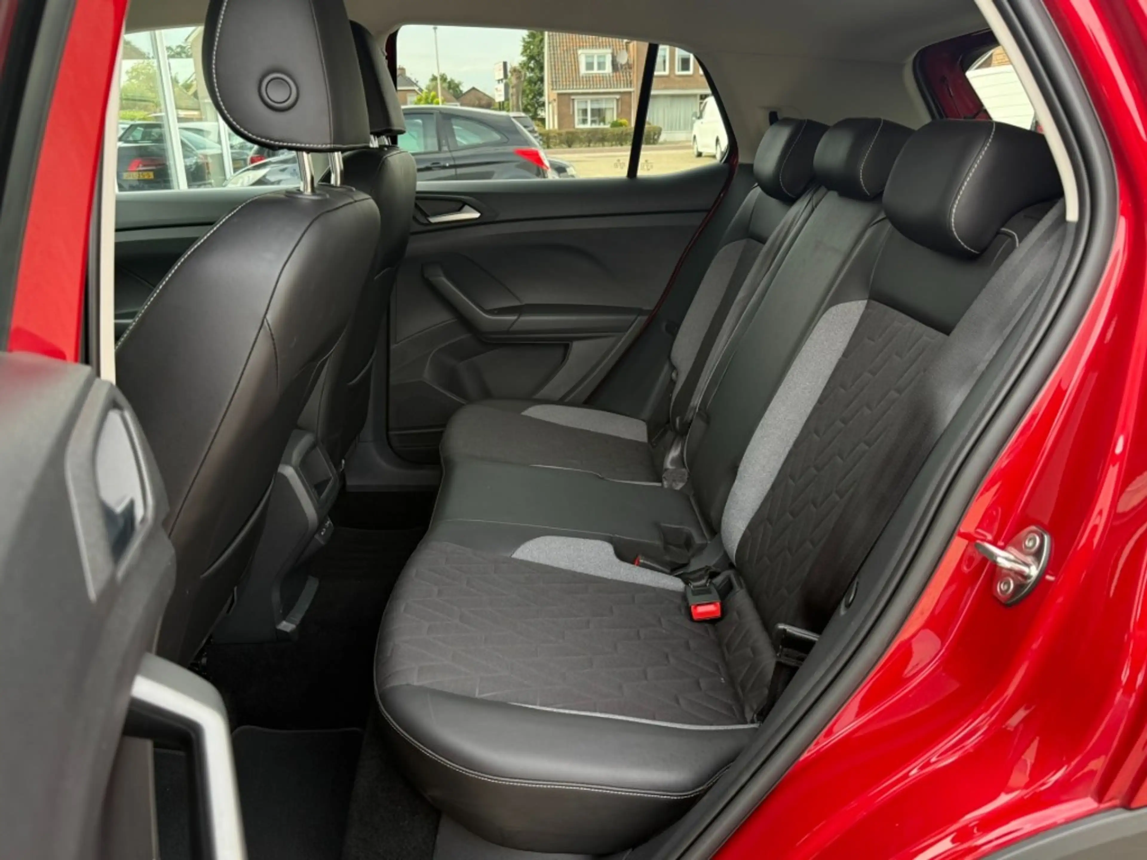 Volkswagen T-Cross 1.0 TSI Life Edtion Automaat 116PK I Rijklaar I St — photo 8