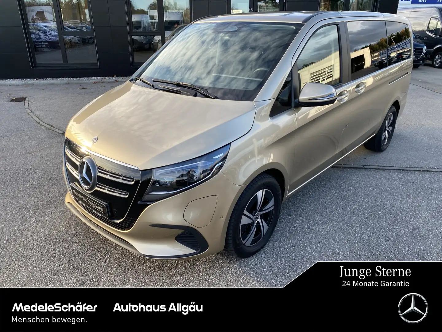 Mercedes-Benz EQV 300 EQV 300 Lang MODELLPFLEGE 7-SITZER KAMERA DISTR. Gold - 1