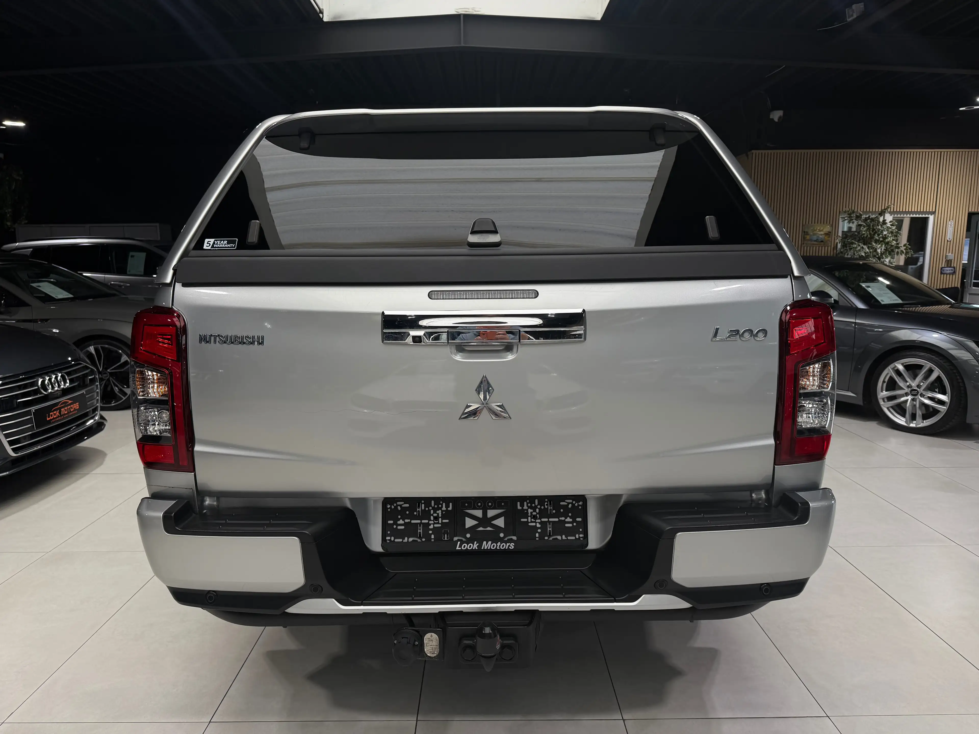 Mitsubishi L200 2.2DI-D 150CV HARD-TOP 4WD BOITE AUTO FULL OPTIONS — photo 4