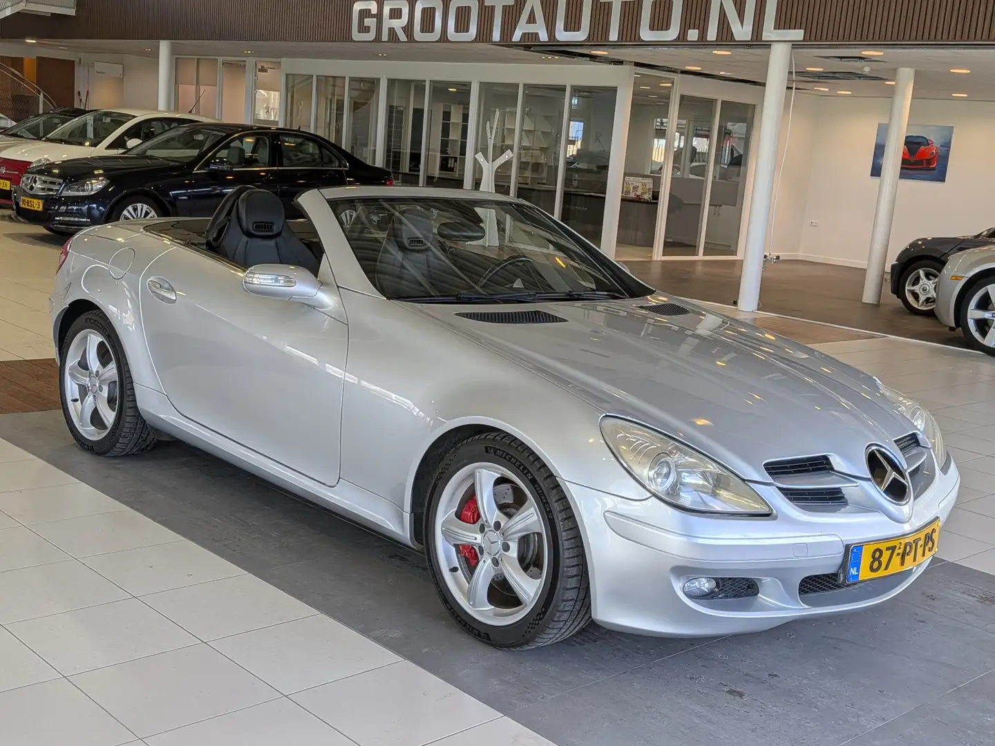 Mercedes-Benz SLK 350 SLK Airco, Cruise Control, Stuurbekrachtiging Grijs - 1