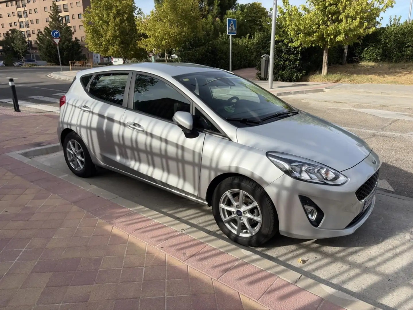 Ford Fiesta 1.1 Ti-VCT Trend+ Plateado - 2