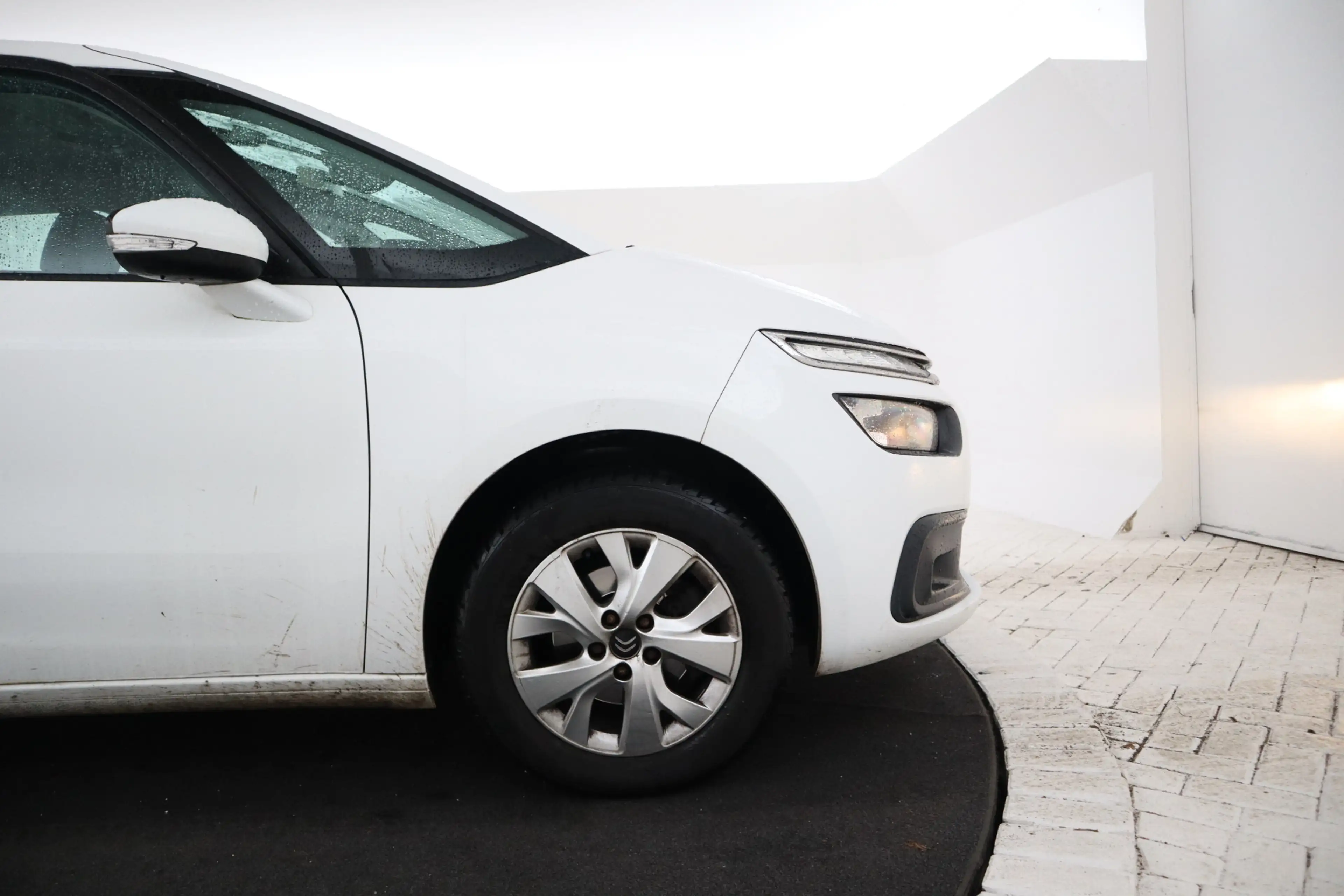 Citroen Grand C4 Picasso 1.2 PureTech Live nieuwe motor! nieuwe motor! — photo 9