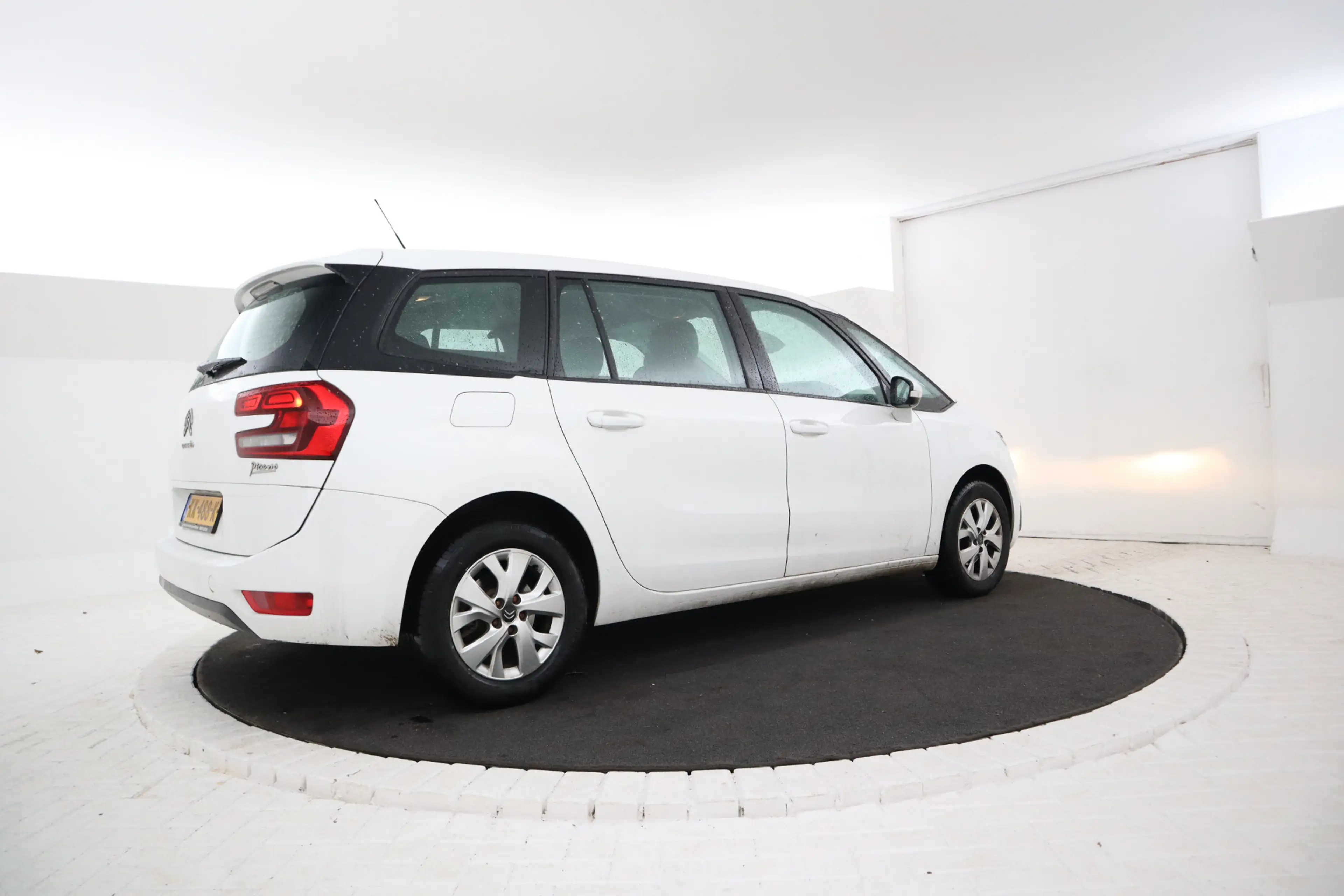 Citroen Grand C4 Picasso 1.2 PureTech Live nieuwe motor! nieuwe motor! — photo 3