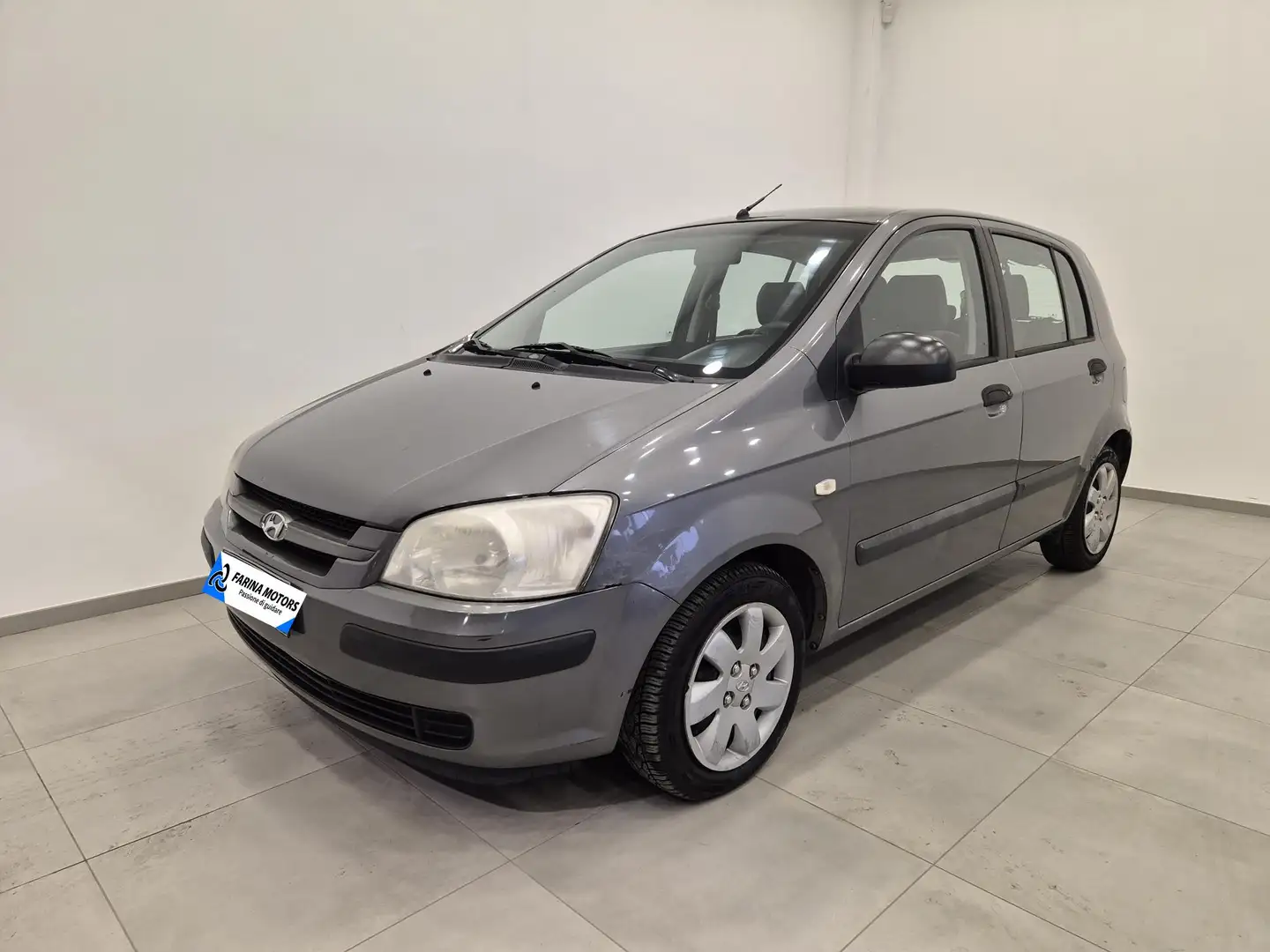 Hyundai Getz 5p 1.1 12v GL c/clima - PER COMMERCIANTI Gris - 1