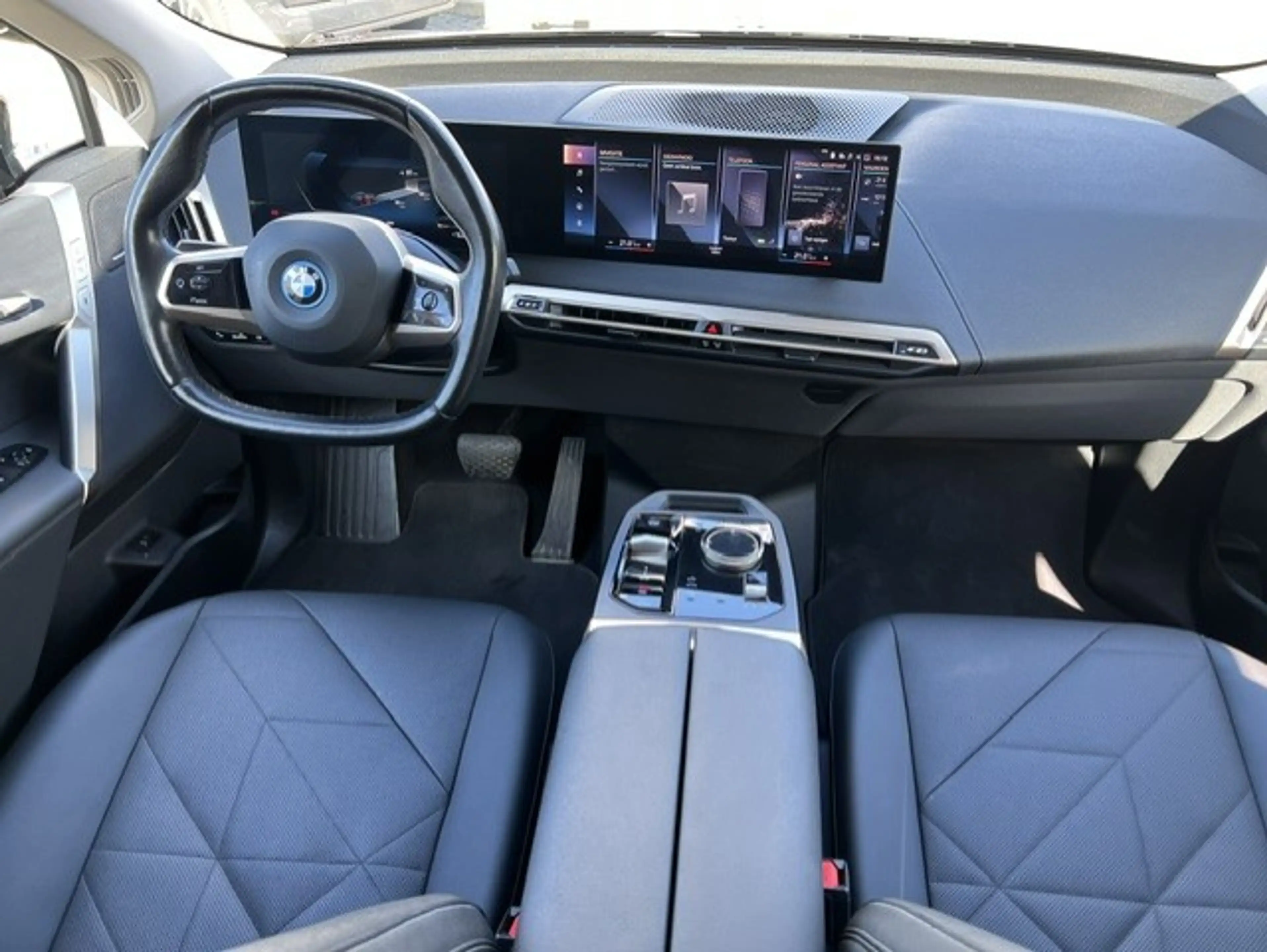BMW iX xDrive40 Hud/Led/Camera 2022 PROMO! — photo 10
