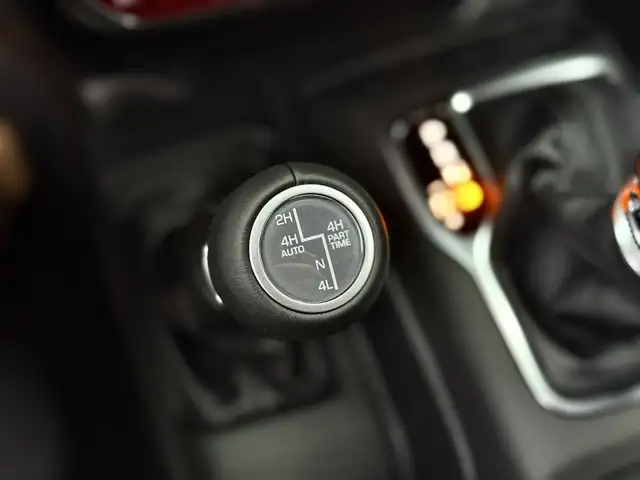 Jeep Wrangler PHEV 380 PS 4xe Rubicon Ansicht 23