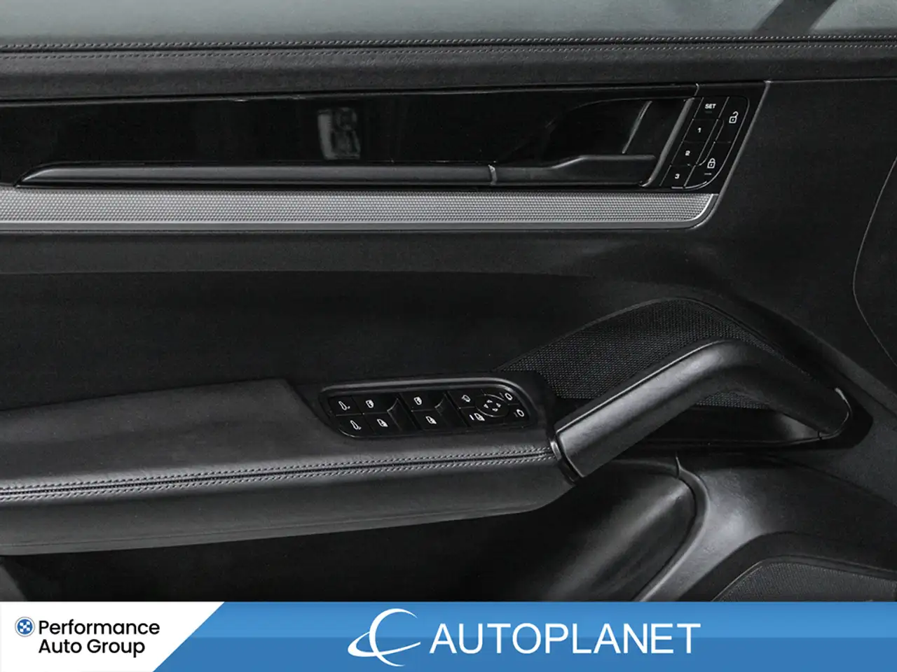 Porsche Cayenne снимка Porsche Cayenne