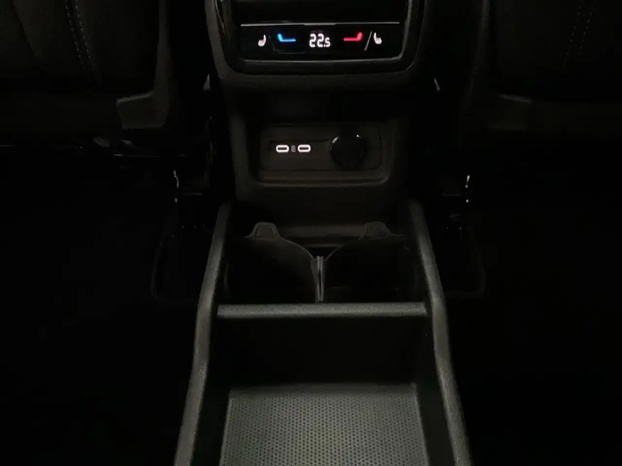 Skoda Kodiaq Sportsline+PHEV+DSG+Simply-Clever+LM20+AHK, миниатюра 23