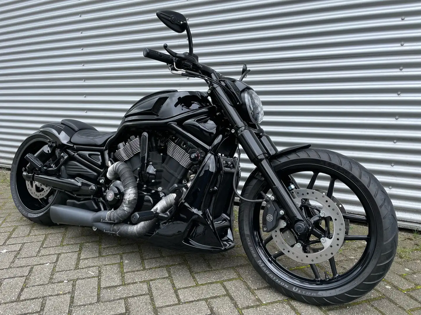Harley-Davidson V-Rod VRSCDX Custom nightrod special Siyah - 1