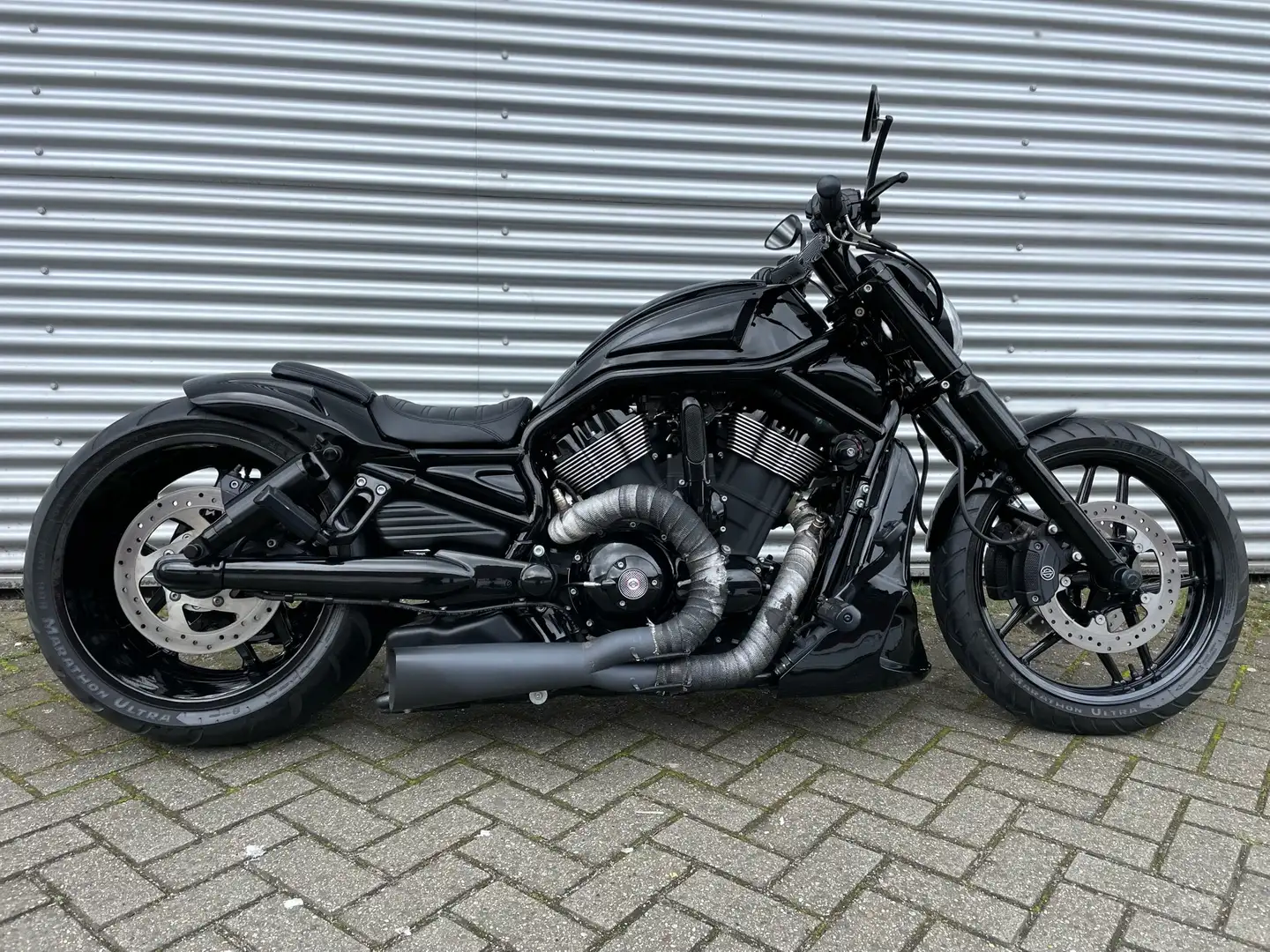 Harley-Davidson V-Rod VRSCDX Custom nightrod special Siyah - 2