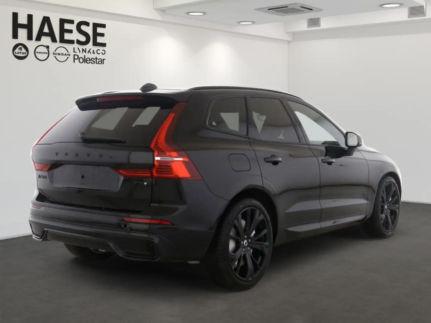 Volvo XC60 Ultra Black Edition Plug-In Hybrid AWD HUD AD Stan Negro - 2