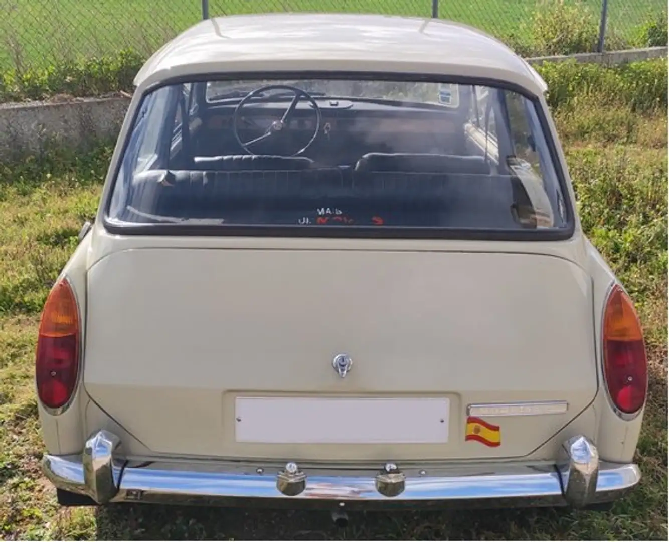 Austin 1300 Beige - 2