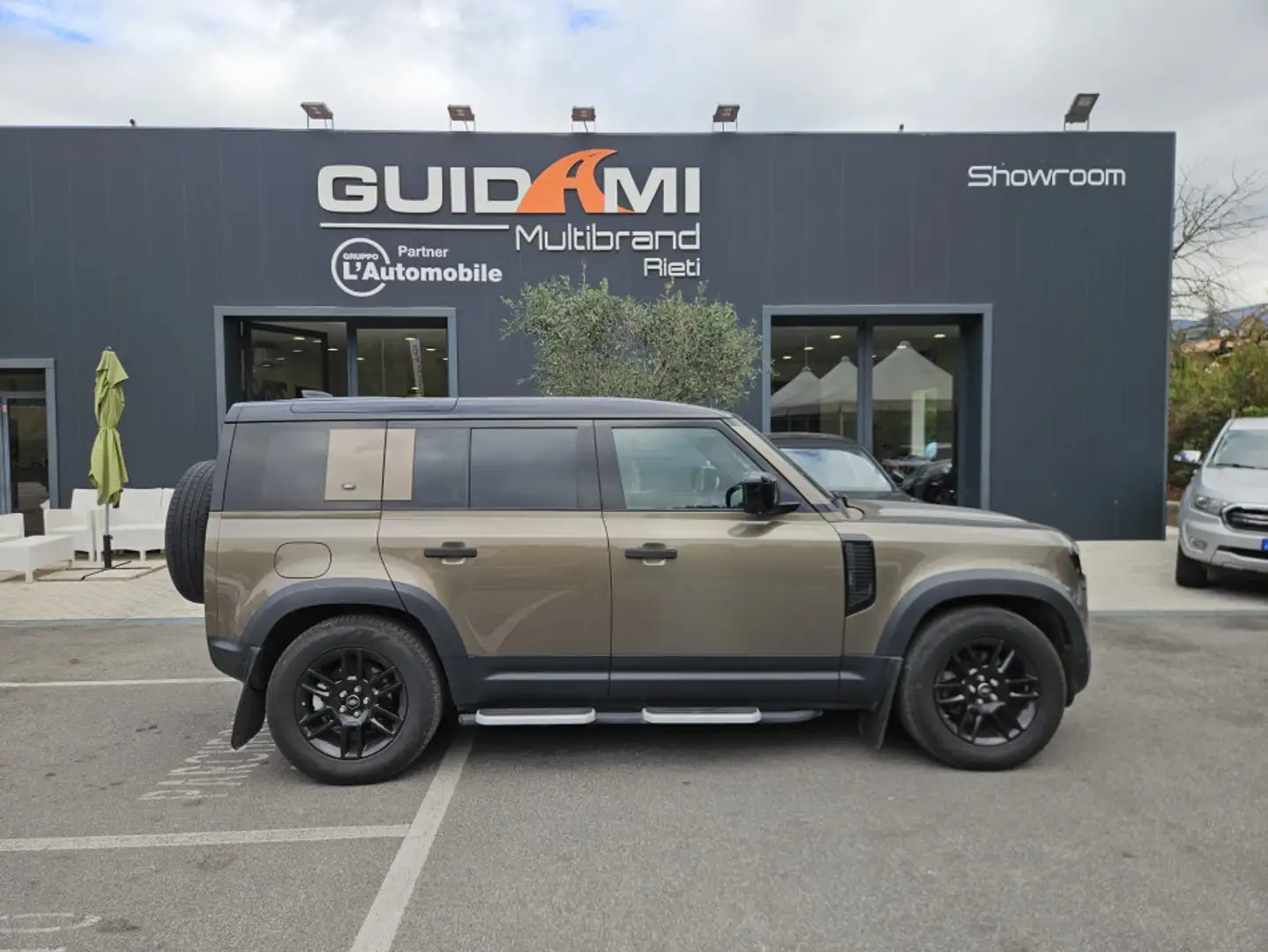 Land Rover Defender Defender 110 2.0d First Edition 240cv 7 p.ti auto Weiß - 1