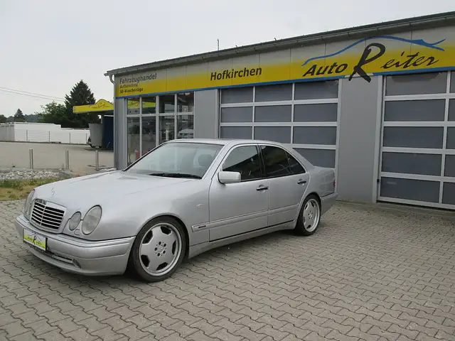 Mercedes-Benz E 50 AMG Aut. 1.orig.AMG *Xenon *Tempomat*Regensensor*Si...