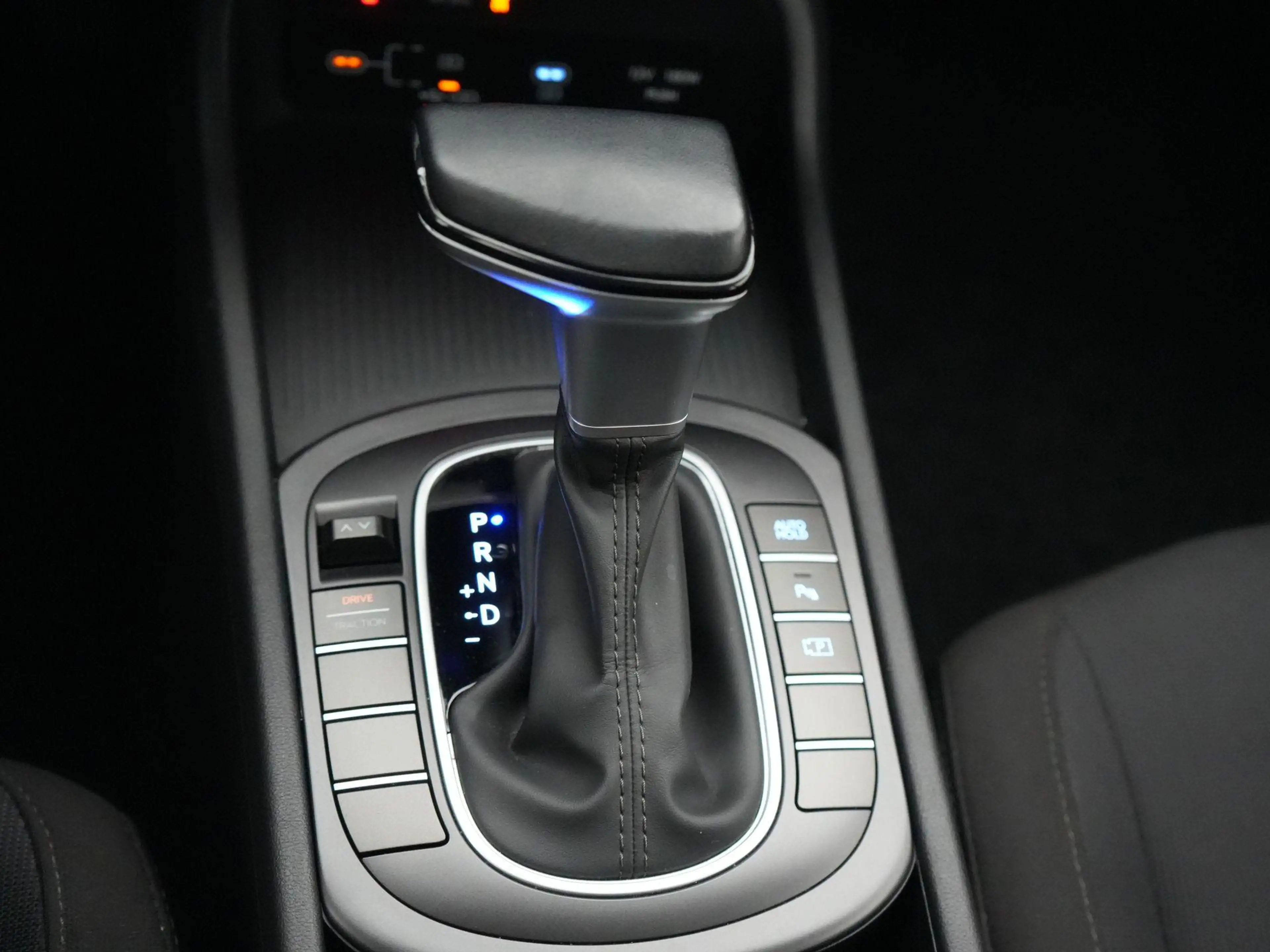 Hyundai KONA 1.6 T-GDI Techno 48V 7-DCT — photo 10