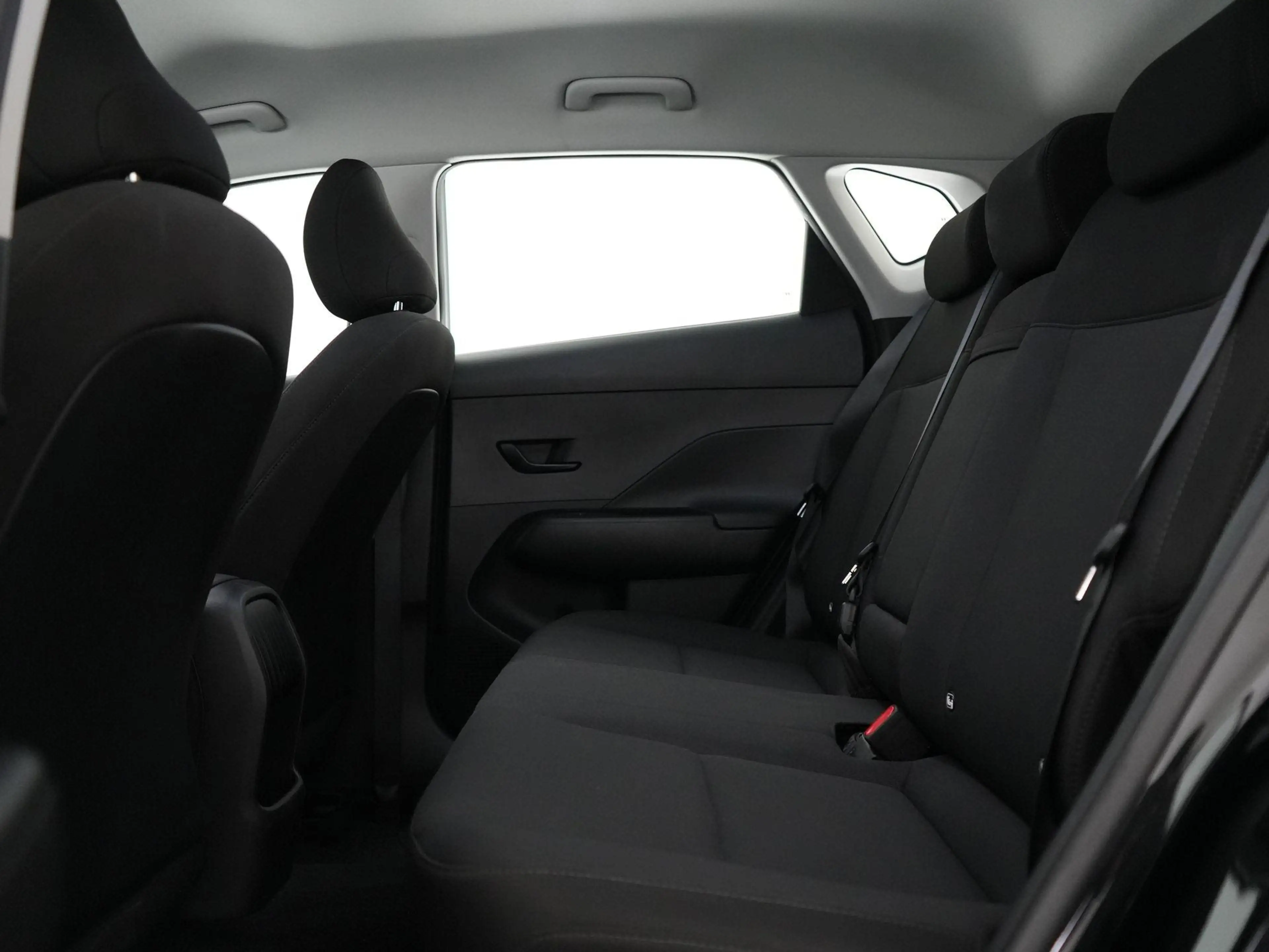 Hyundai KONA 1.6 T-GDI Techno 48V 7-DCT — photo 13