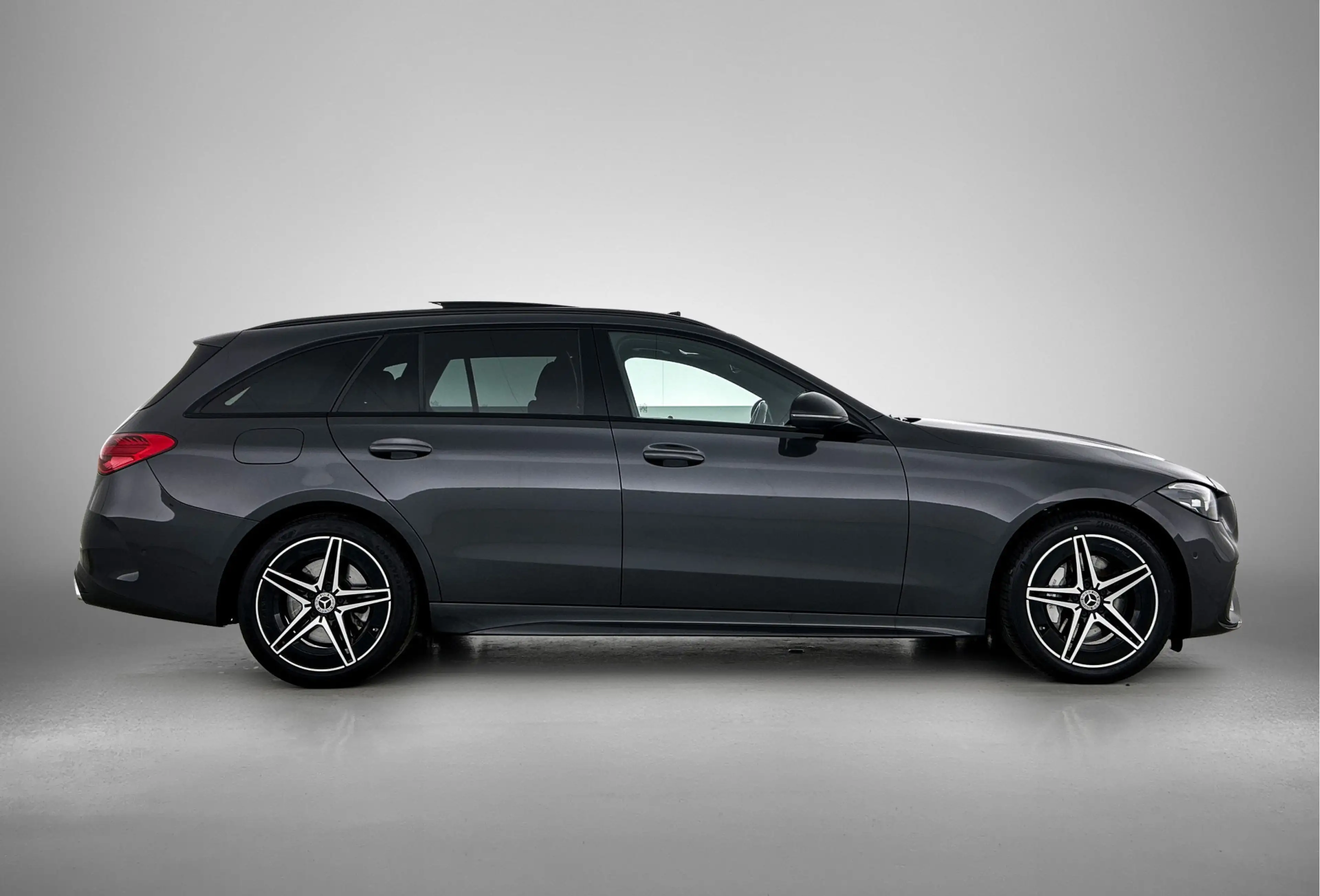 Mercedes-Benz C 300 Estate e AMG Line | AMG-LIne In en exterieru | Sfe — photo 14