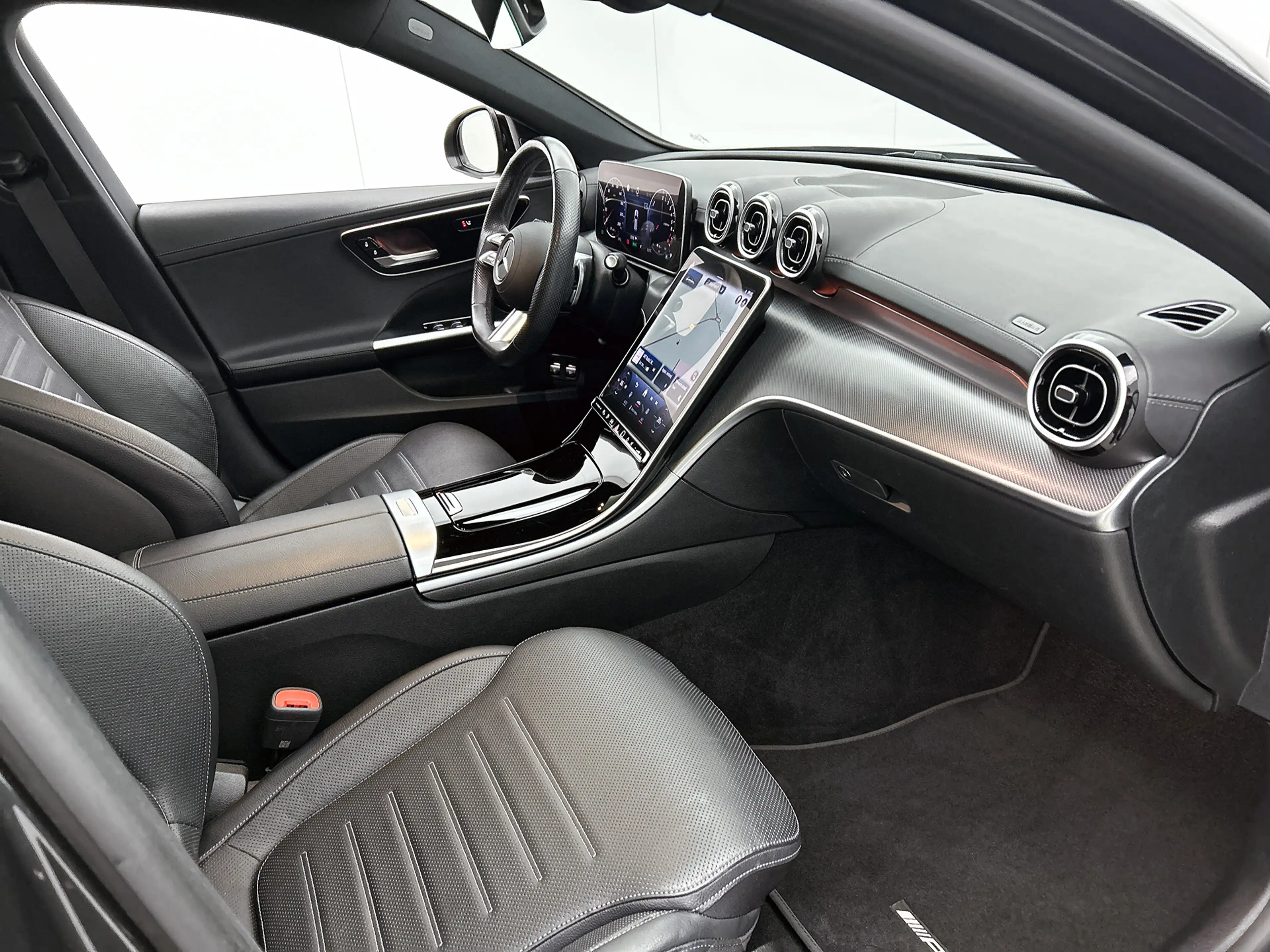 Mercedes-Benz C 300 Estate e AMG Line | AMG-LIne In en exterieru | Sfe — photo 7