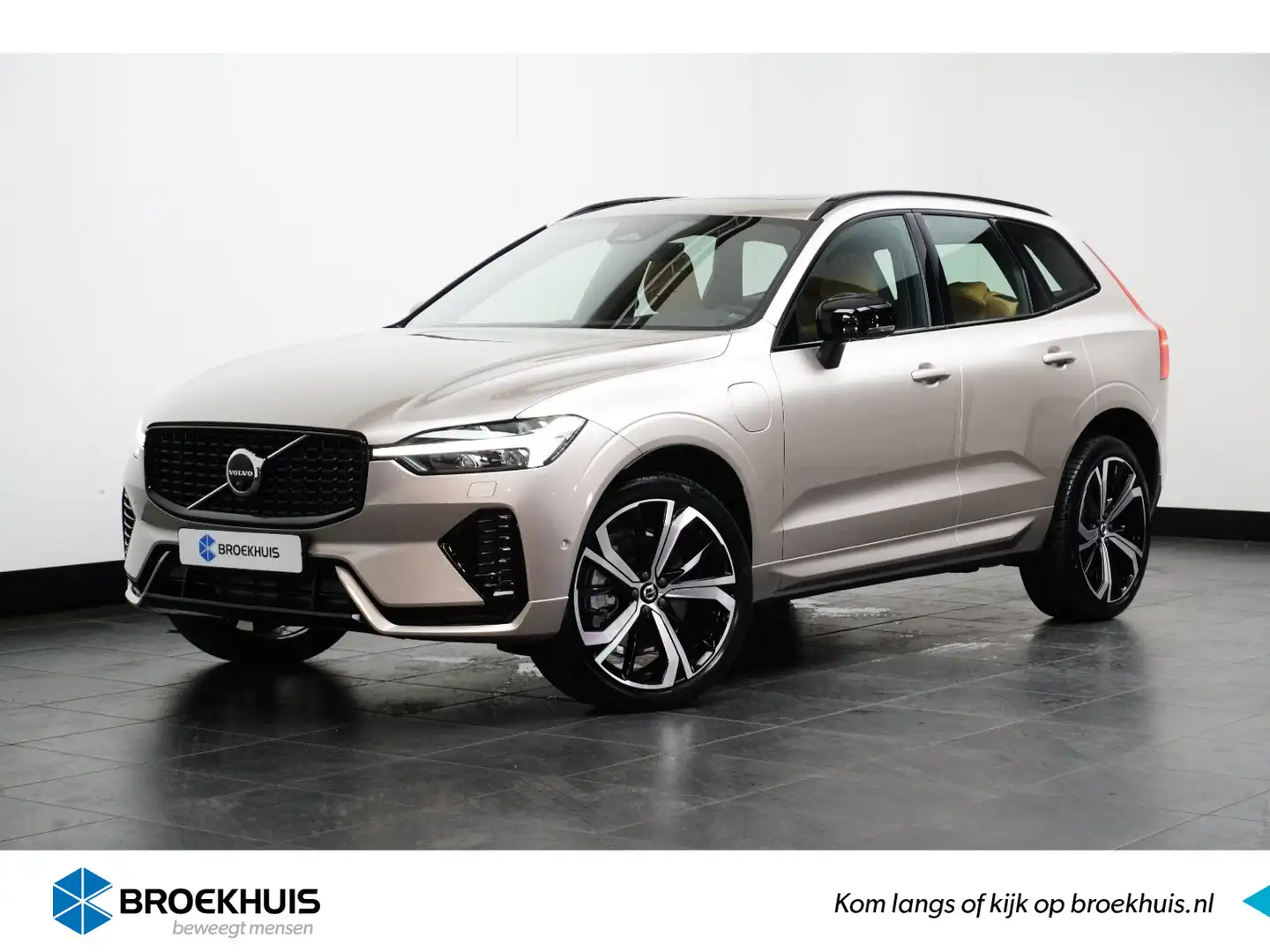 Volvo XC60 2.0 T8 Plug-in hybrid AWD Plus Dark | Luchtvering Grijs - 1