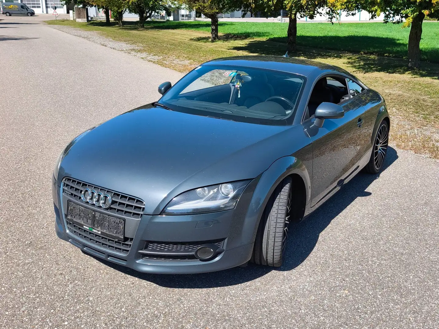 Audi TT TT Coupé 2,0 TDI DPF quattro Grau - 2