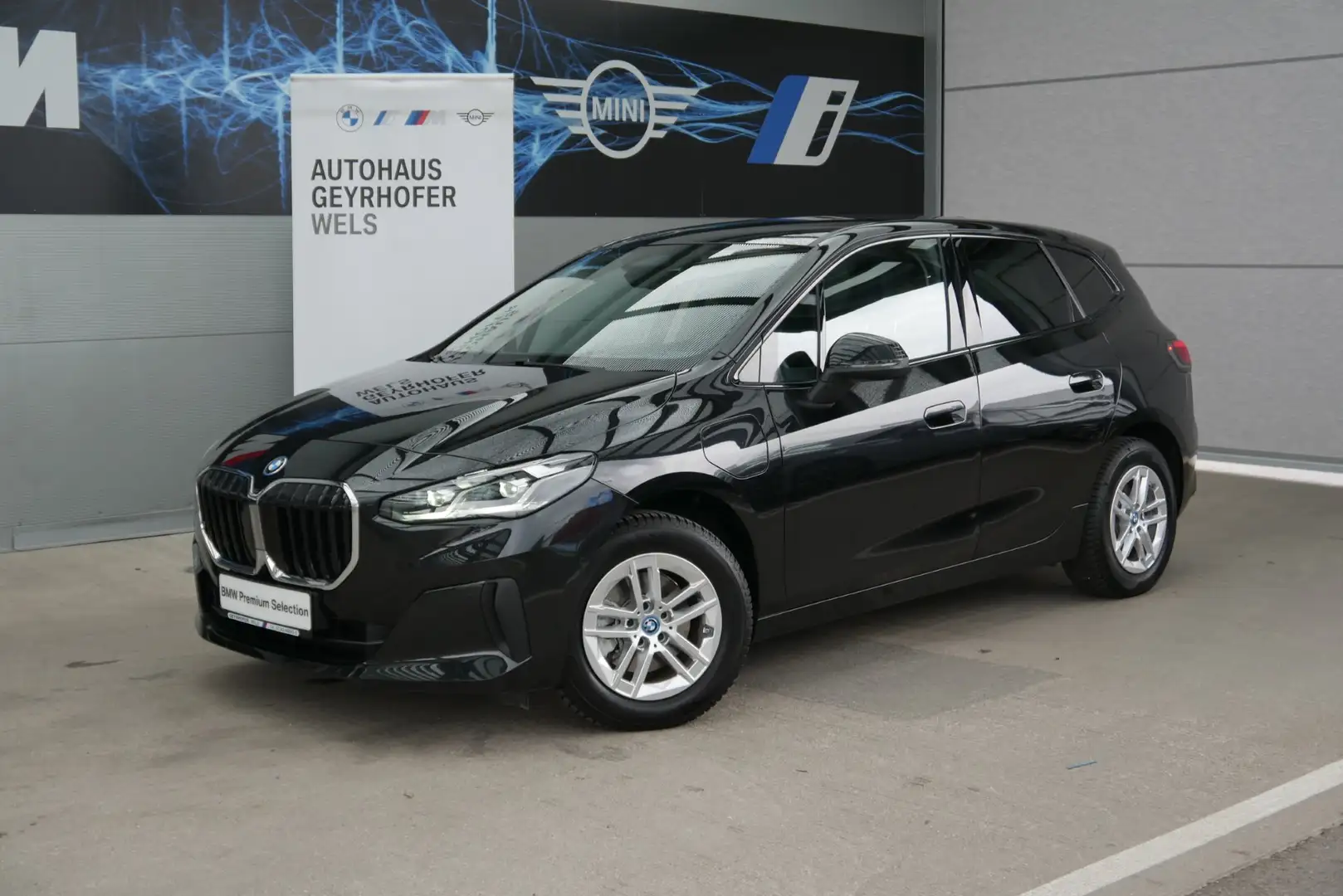 BMW 225 225e xDrive Active Tourer Siyah - 1