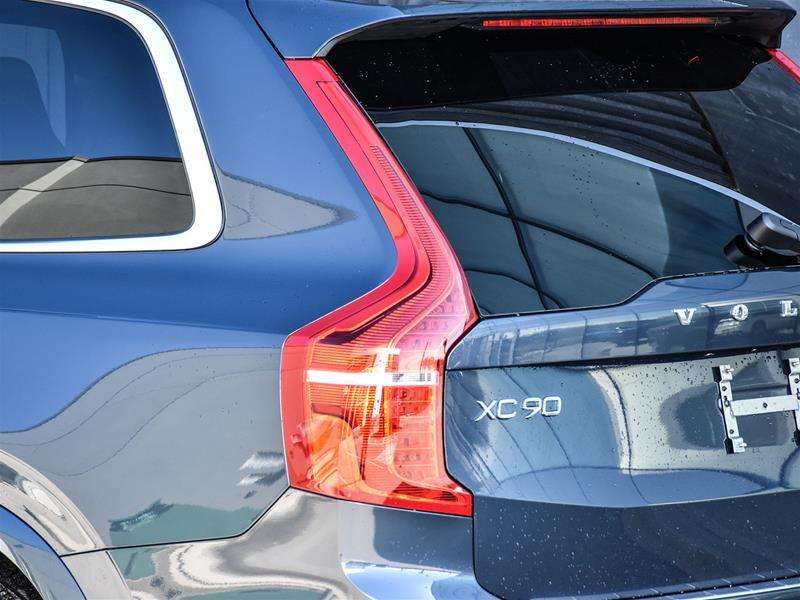 2025 Volvo XC90 T8 AWD Ultra Bright Theme 7-Seater thumb 7