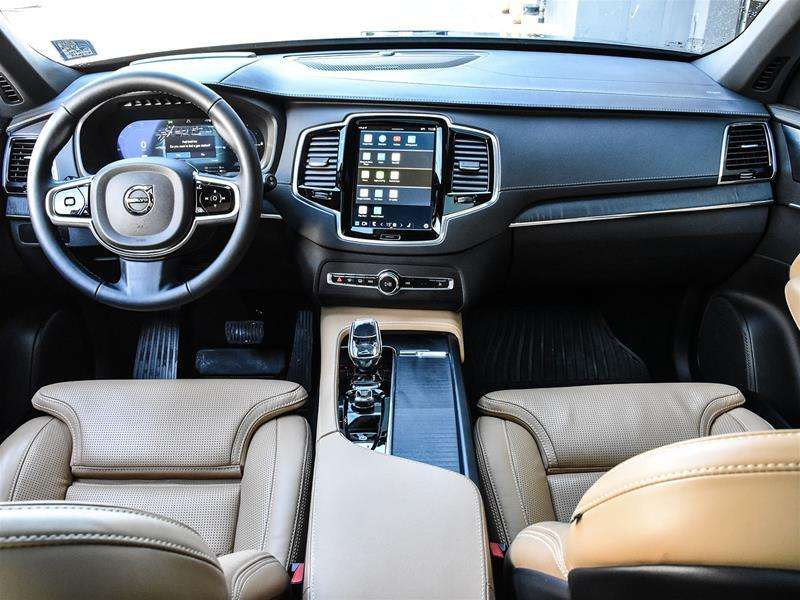 2025 Volvo XC90 T8 AWD Ultra Bright Theme 7-Seater thumb 14