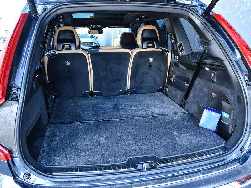 2025 Volvo XC90 T8 AWD Ultra Bright Theme 7-Seater thumb 15
