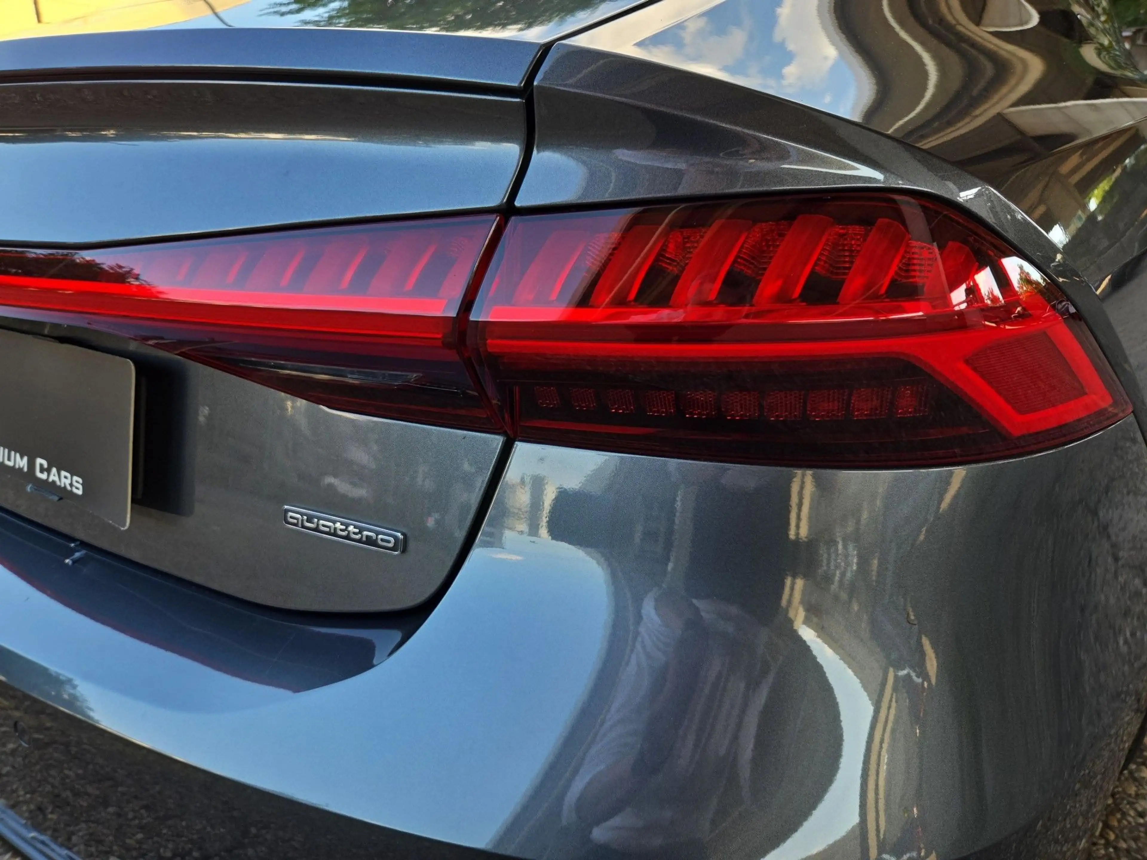 Audi A7 Sportback 40 TDI quattro tiptronic 3x S-Line/Matr — photo 14