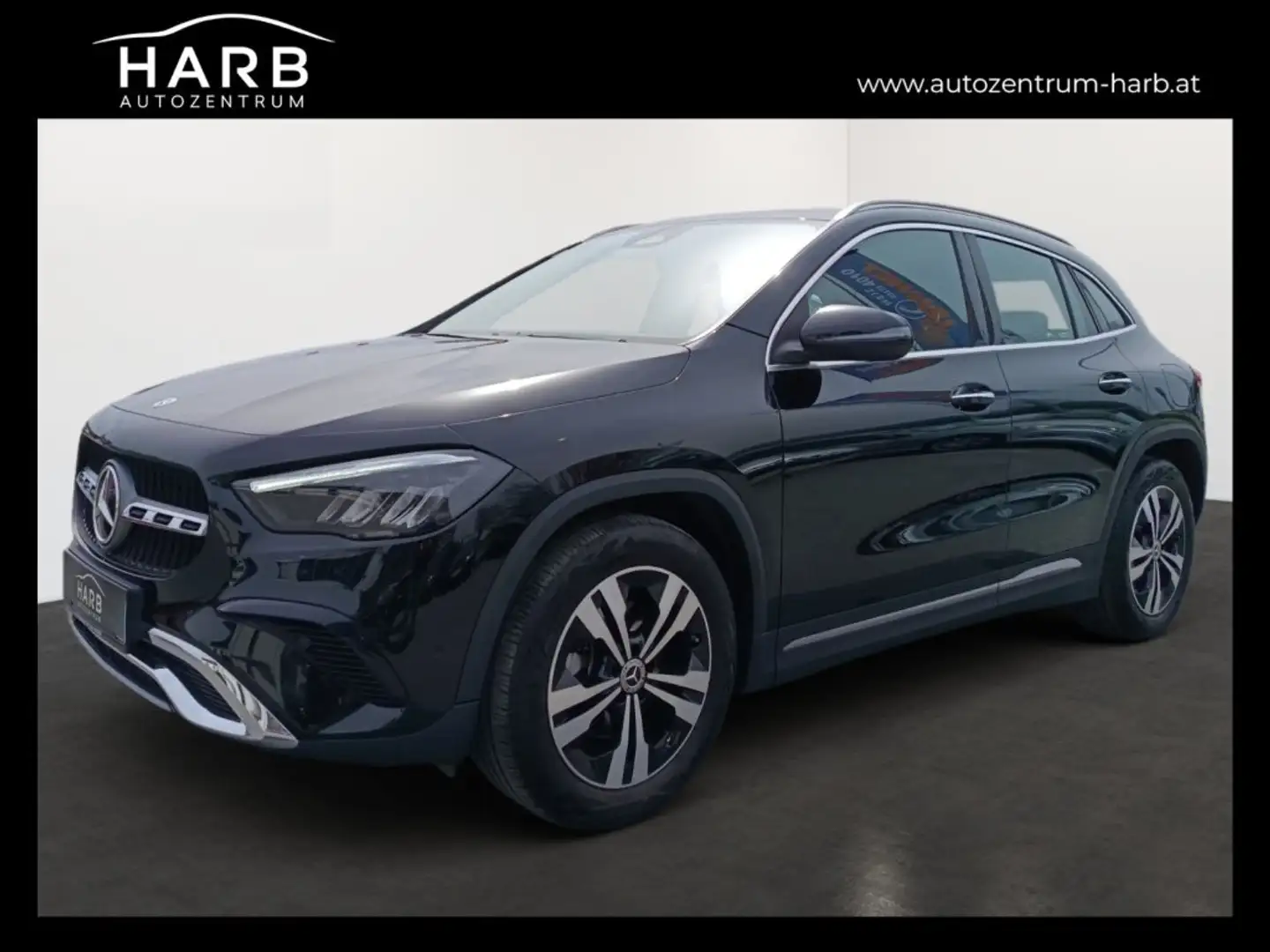 Mercedes-Benz GLA 180 d Schwarz - 1