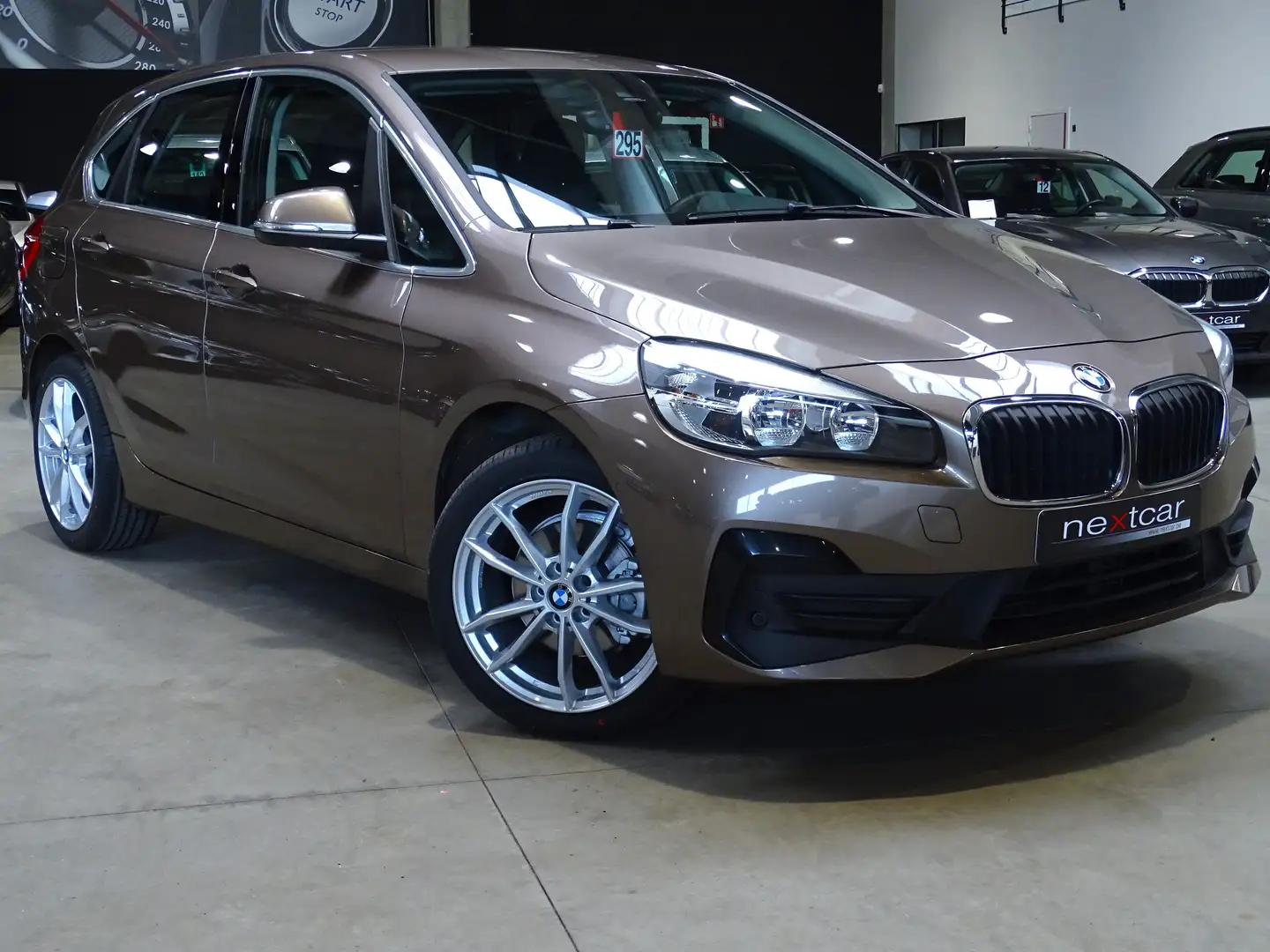 BMW 216 d Active Tourer **CUIR-NAVI-CRUISE** Bronz - 2