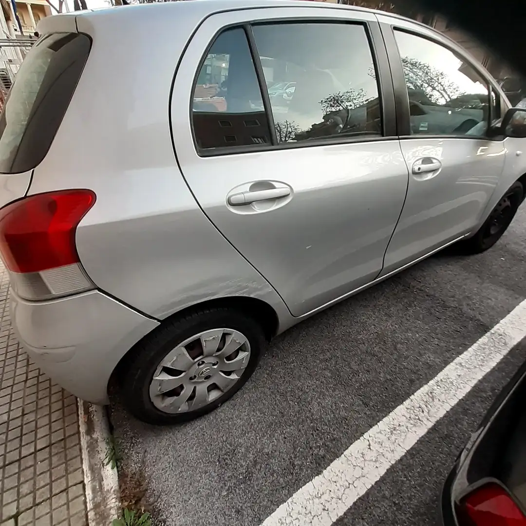 Toyota Yaris Yaris 5p 1.0 Sol Argento - 2