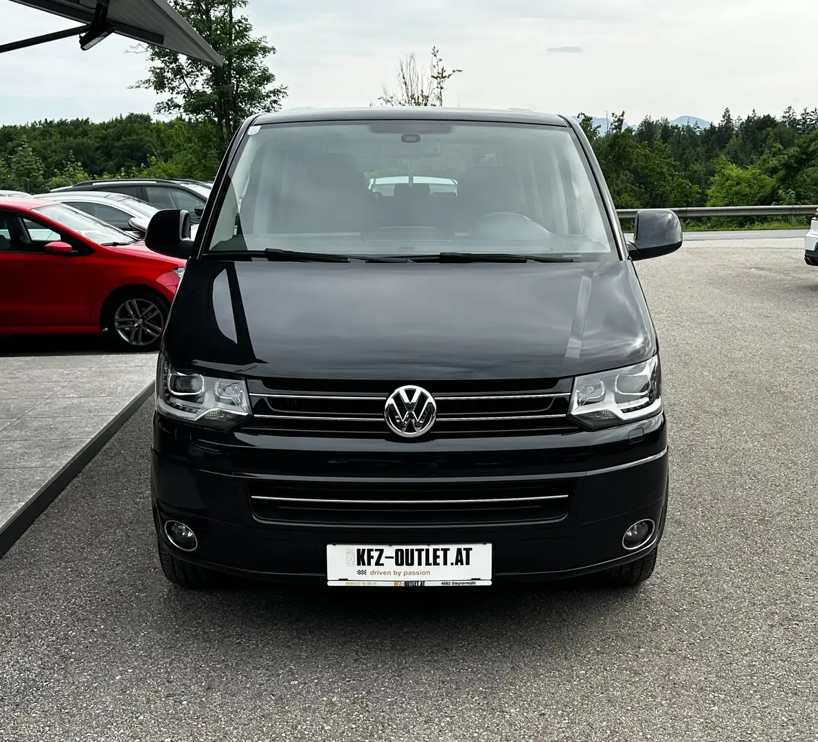 Volkswagen T5 Multivan Highline *AHK*Navi*RFK*SHZ*Tisch-Paket* Schwarz - 2