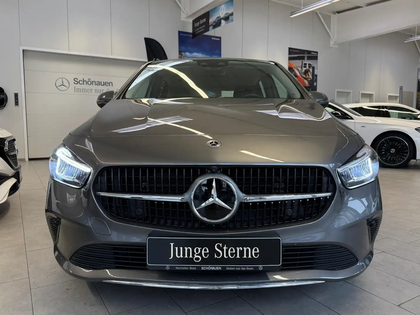 Mercedes-Benz B 220 4M Progressive DISTR+MEMORY+360°+KEYLESS Grau - 2